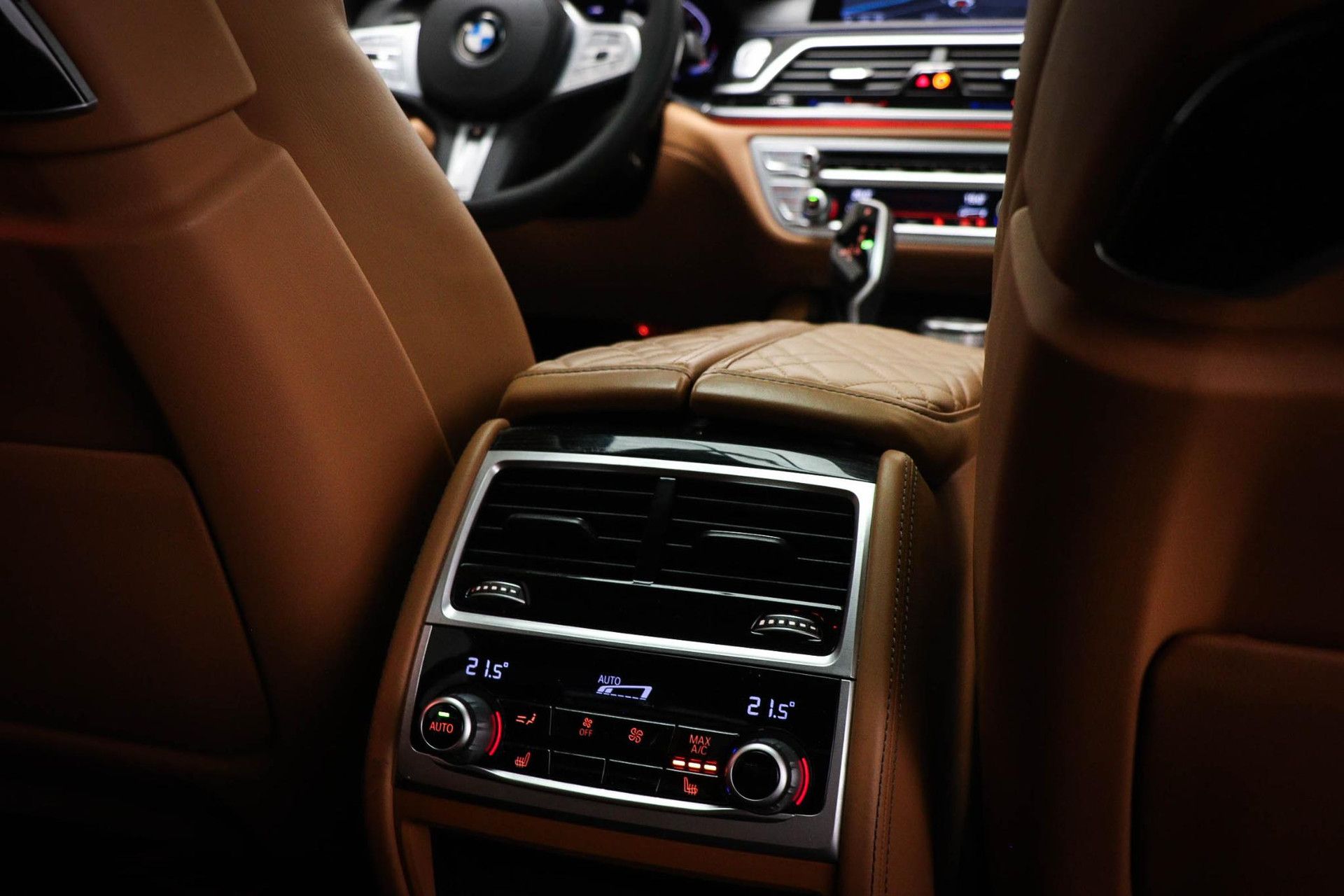 BMW 7-serie met kenteken G-400-KX – detailfoto