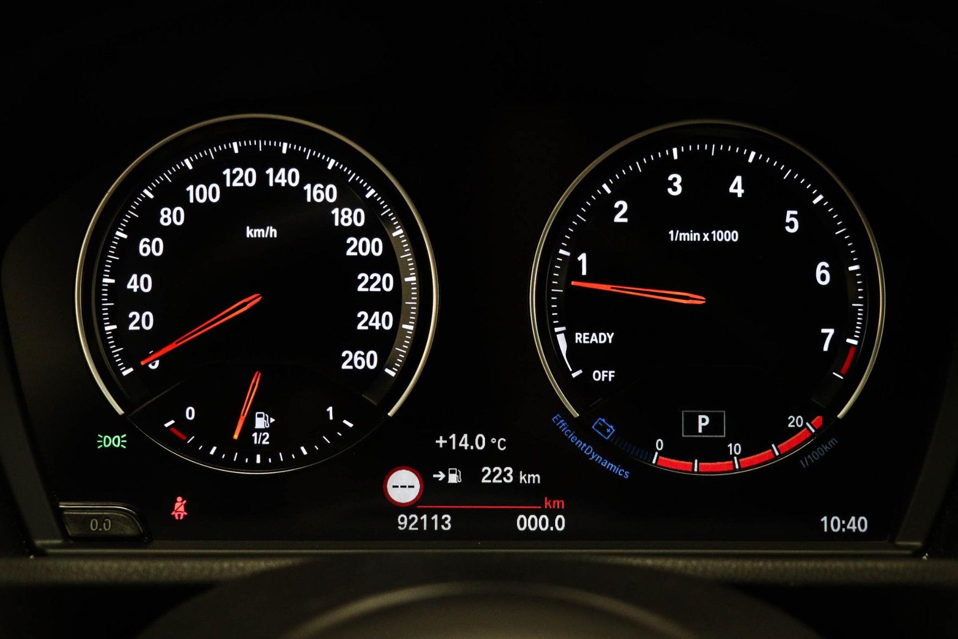 BMW X1 met kenteken J-599-RX – dashboard