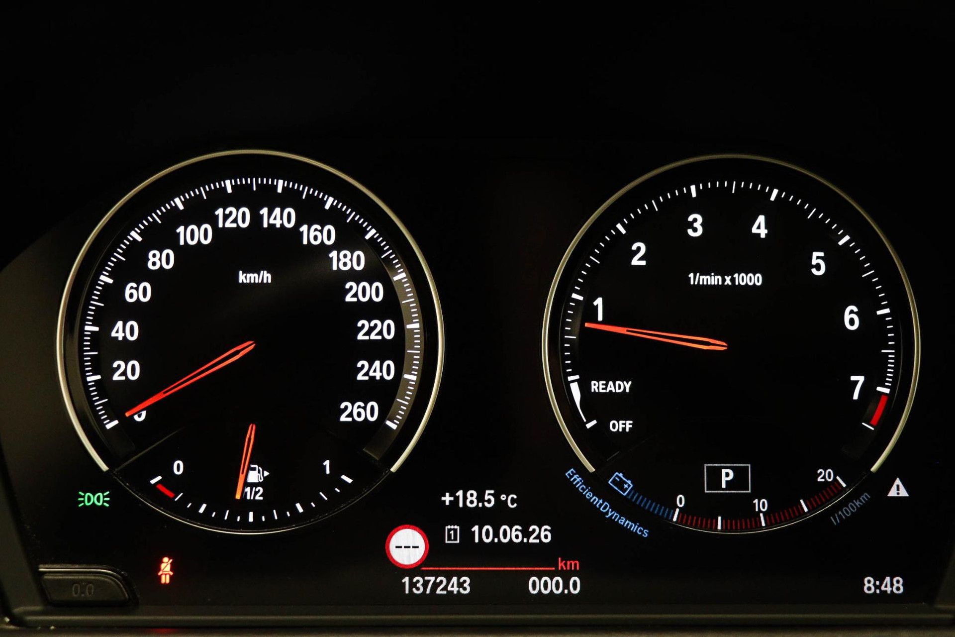 BMW X1 met kenteken SL-694-J – detailfoto