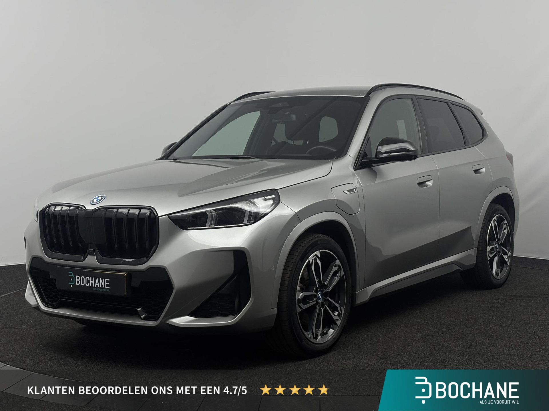 BMW X1 met kenteken X-508-VJ – vooraanzicht