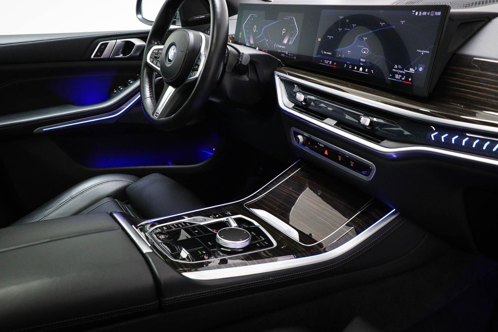 BMW X5 met kenteken JVK-38-K – dashboard