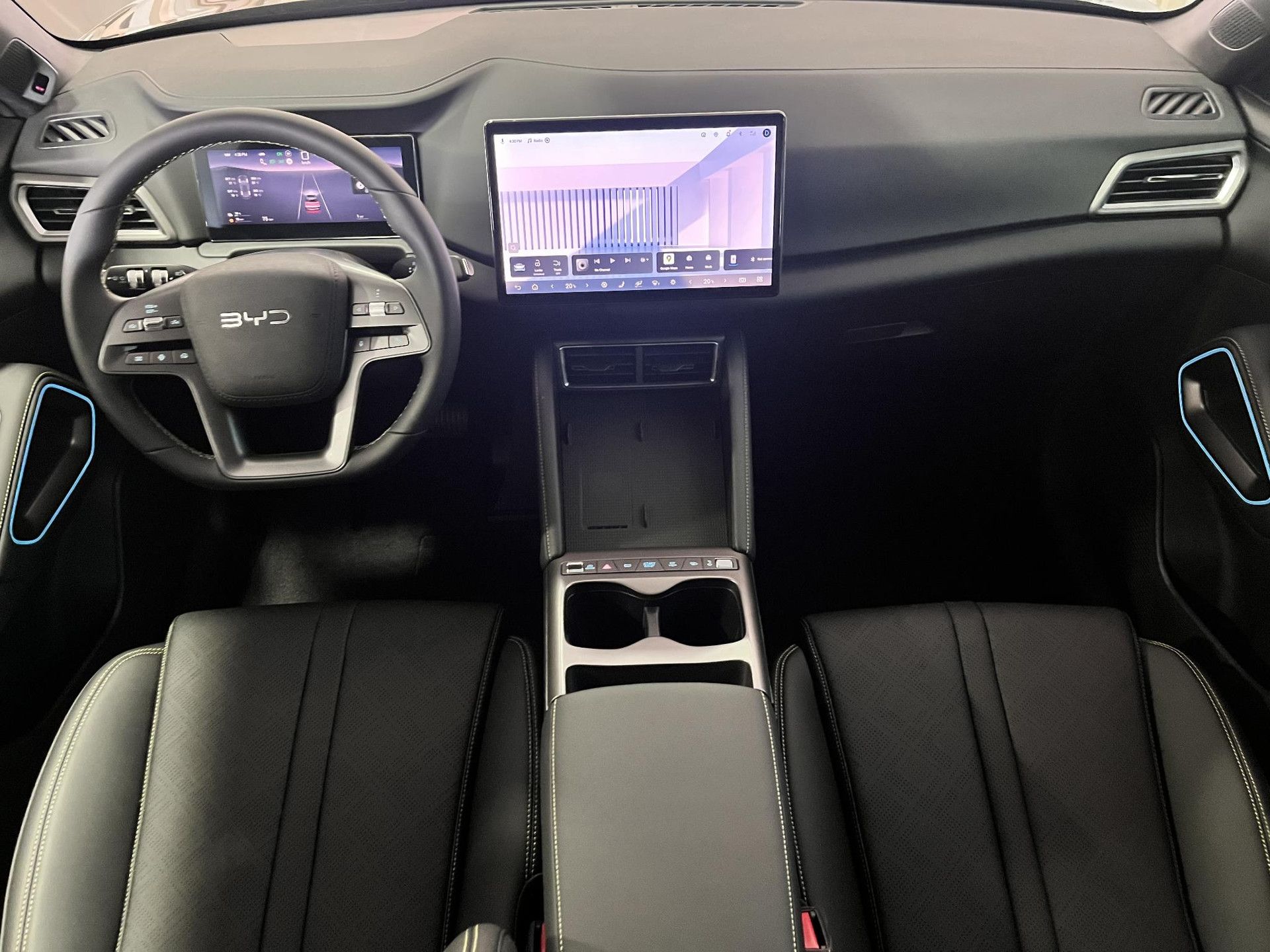BYD ATTO2 met kenteken KNR-77-R – interieur