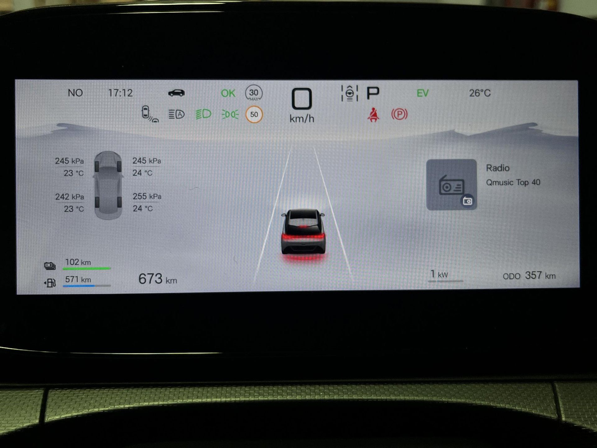 BYD DOLPHIN met kenteken KLP-27-N – dashboard