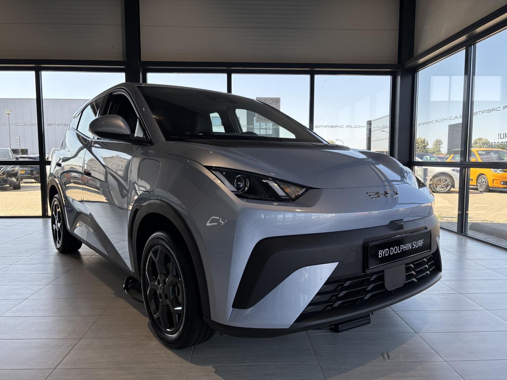 BYD DOLPHINSURF met kenteken KNT-45-F – achteraanzicht