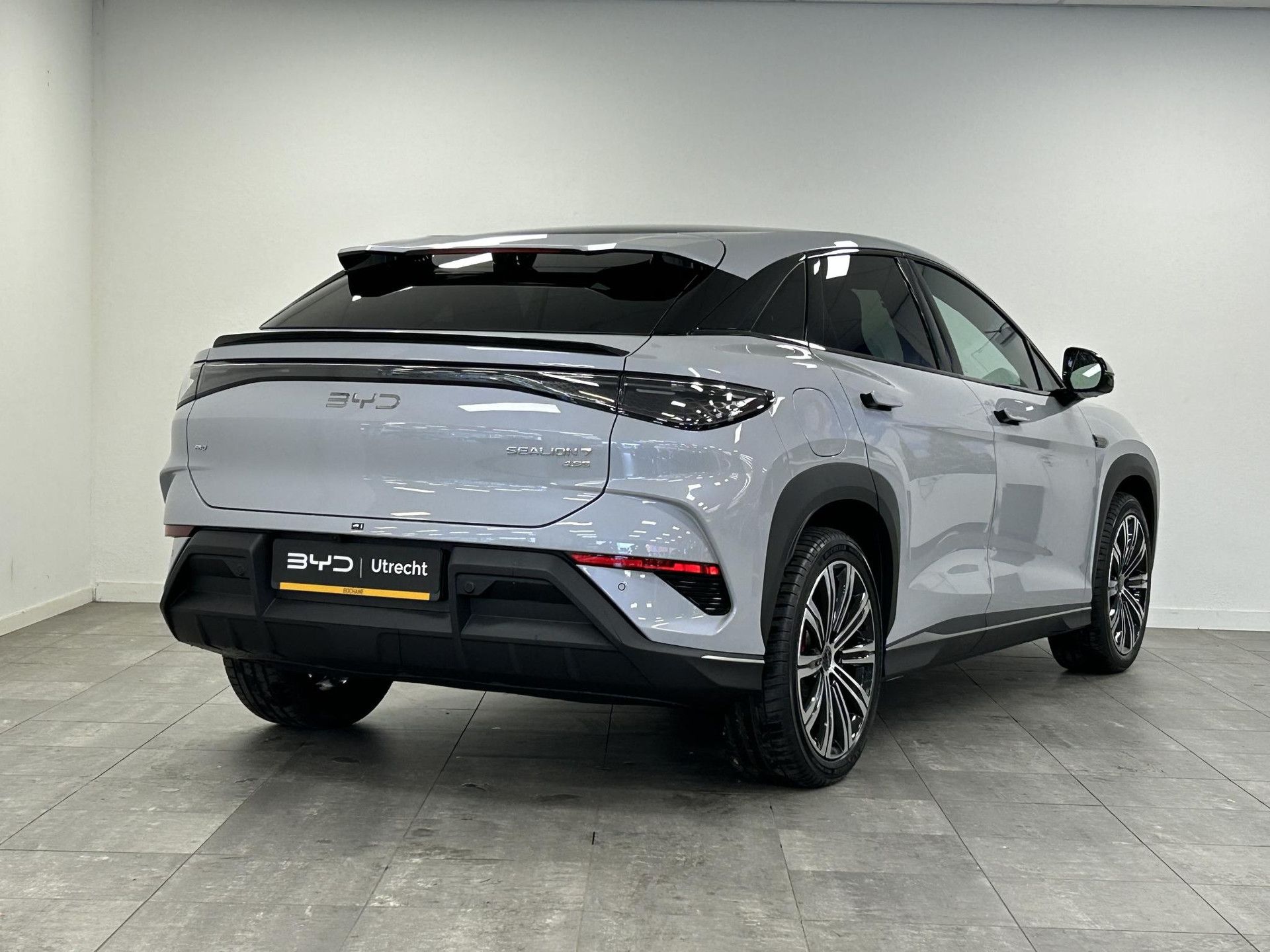 BYD SEALION – achteraanzicht