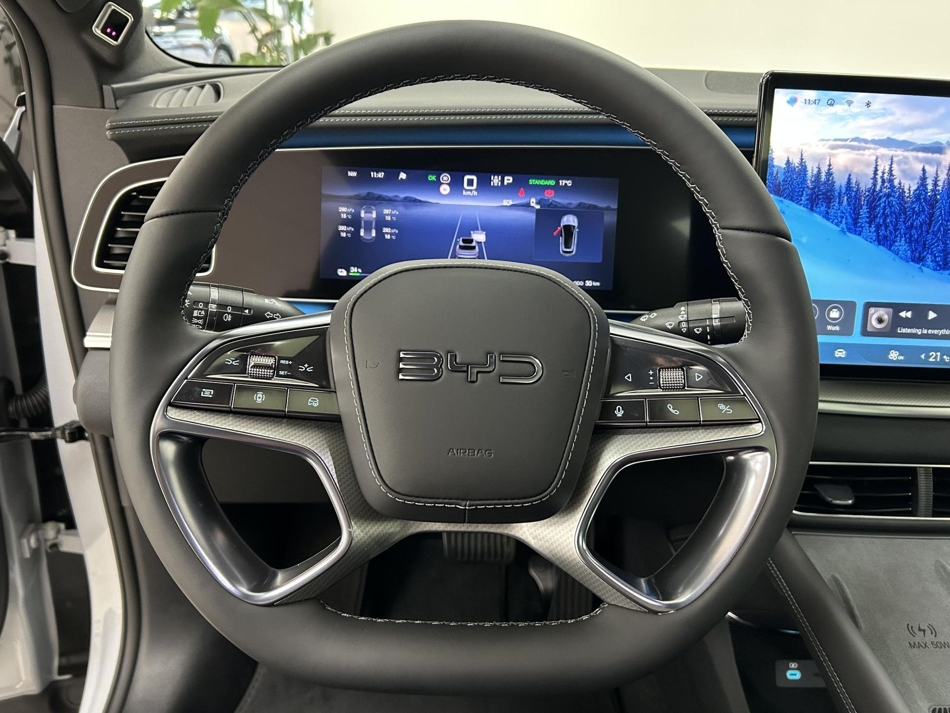 BYD SEALION – interieur