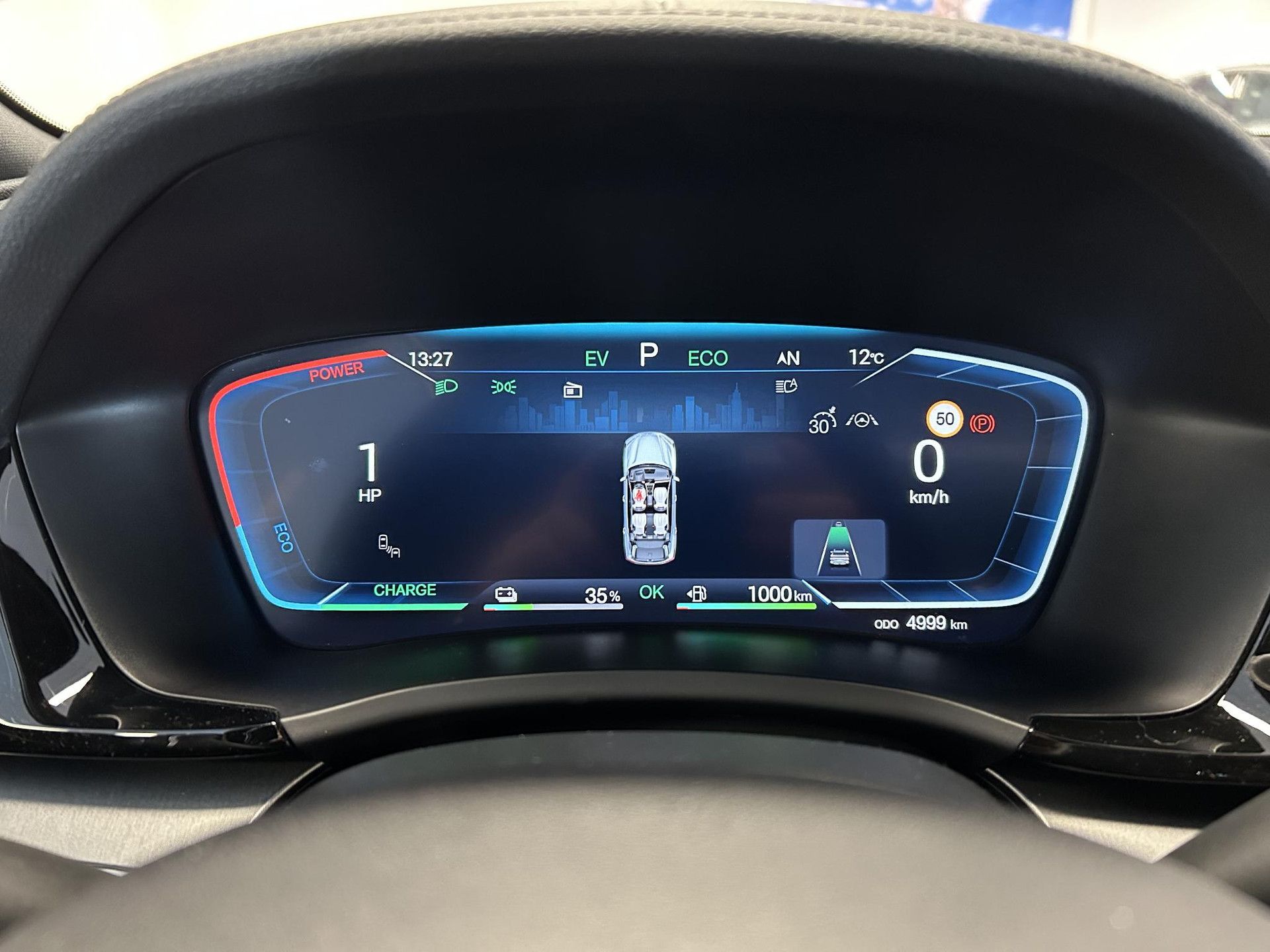 BYD SEALU met kenteken JLS-91-T – dashboard