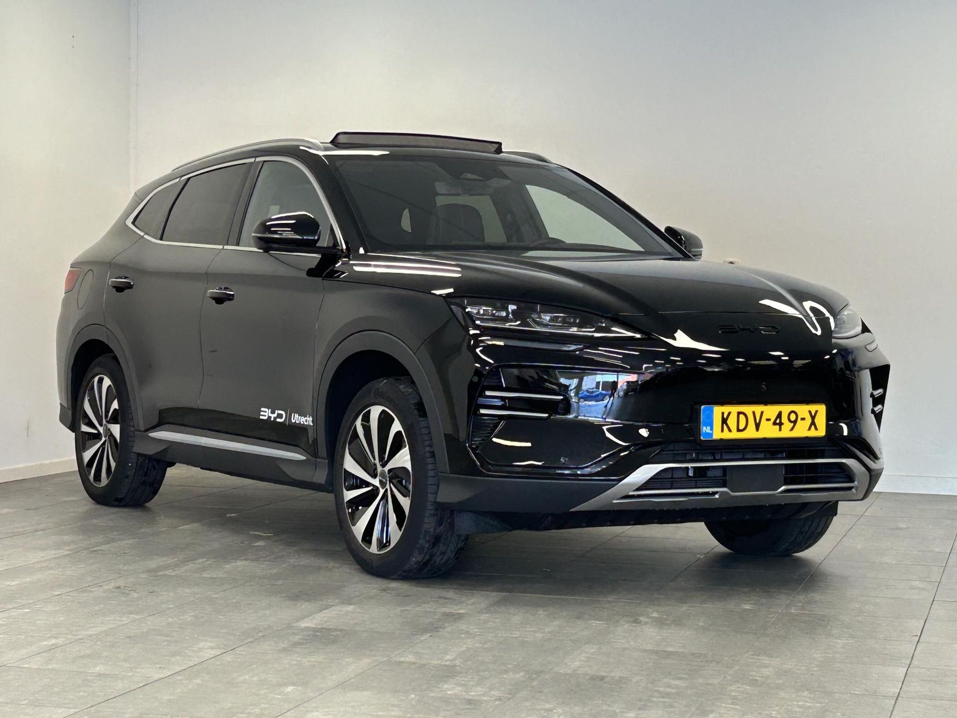 BYD SEALU met kenteken KDV-49-X – detailfoto