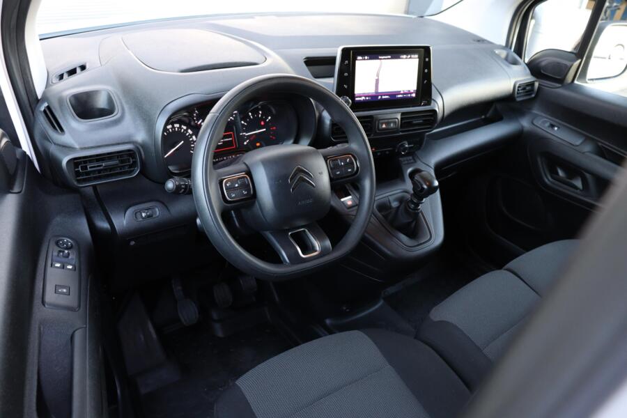 Citroën Berlingo met kenteken V-61-PRF – achteraanzicht