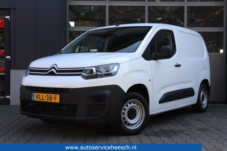 Citroën Berlingo met kenteken VLL-38-F – vooraanzicht