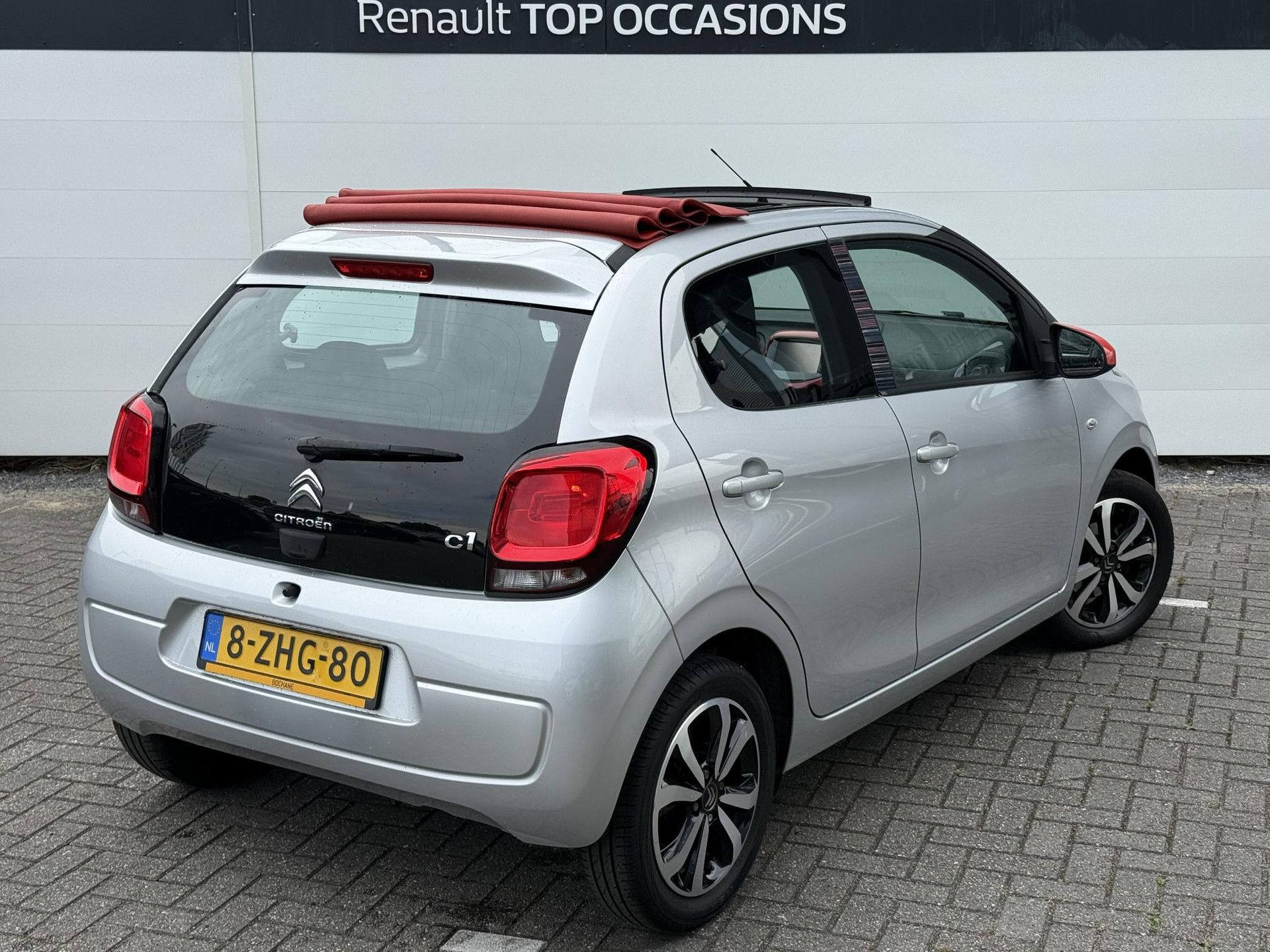 Citroën C1 met kenteken 8-ZHG-80 – achteraanzicht