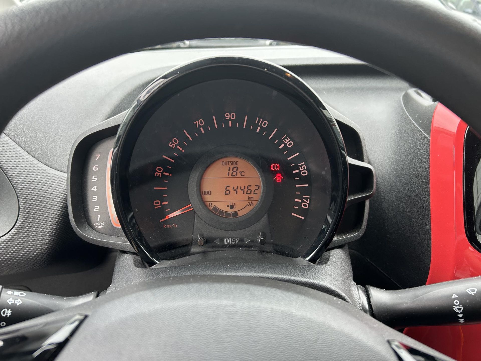 Citroën C1 met kenteken 8-ZHG-80 – dashboard