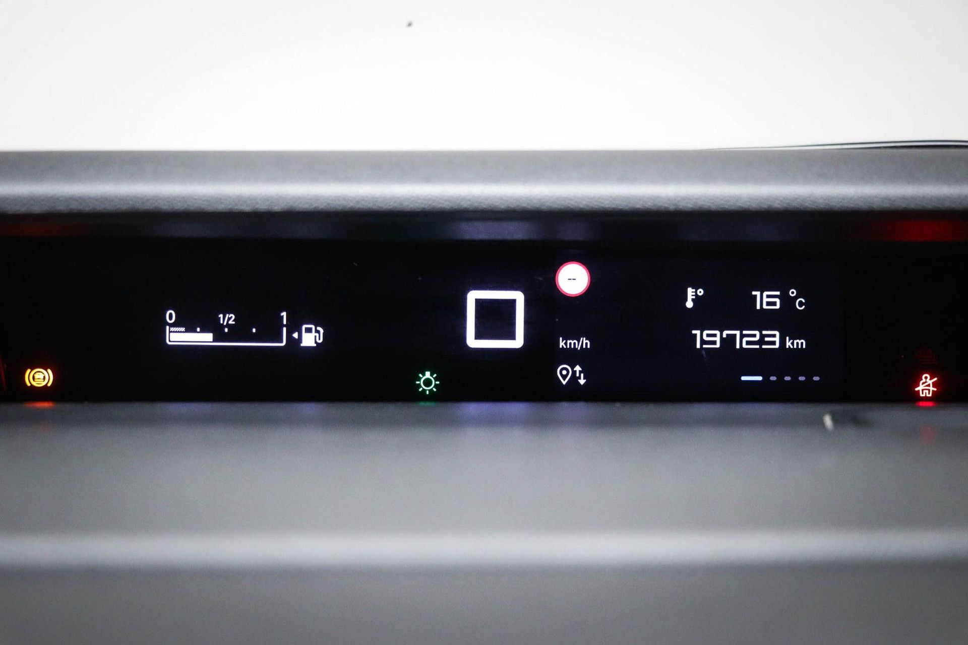 Citroën C3 met kenteken JXV-49-N – dashboard