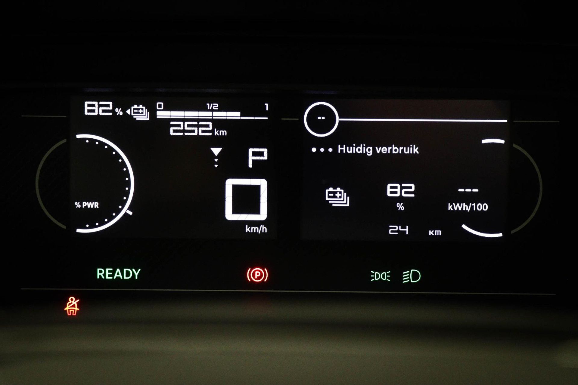 Citroën E-Berlingo met kenteken KPL-35-P – dashboard