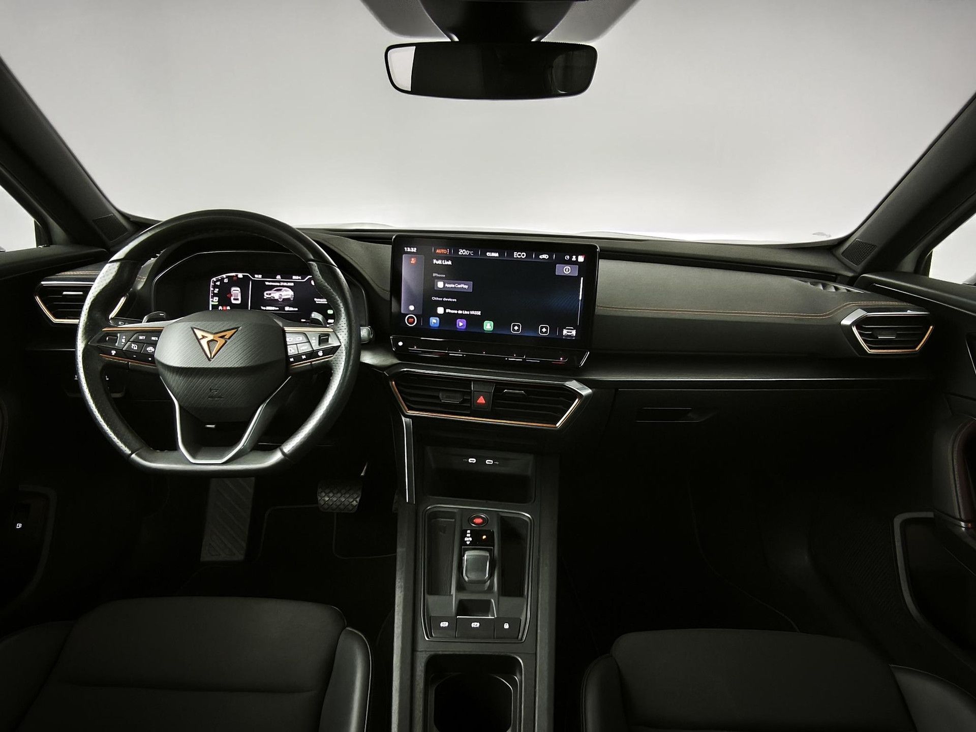 CUPRA Formentor met kenteken KJD-28-P – interieur