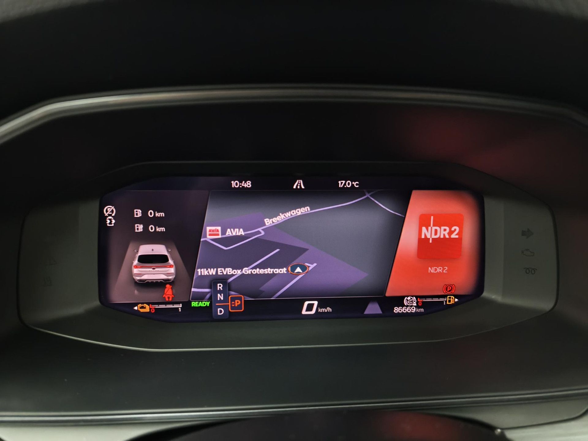 CUPRA Leon met kenteken KBN-70-H – dashboard