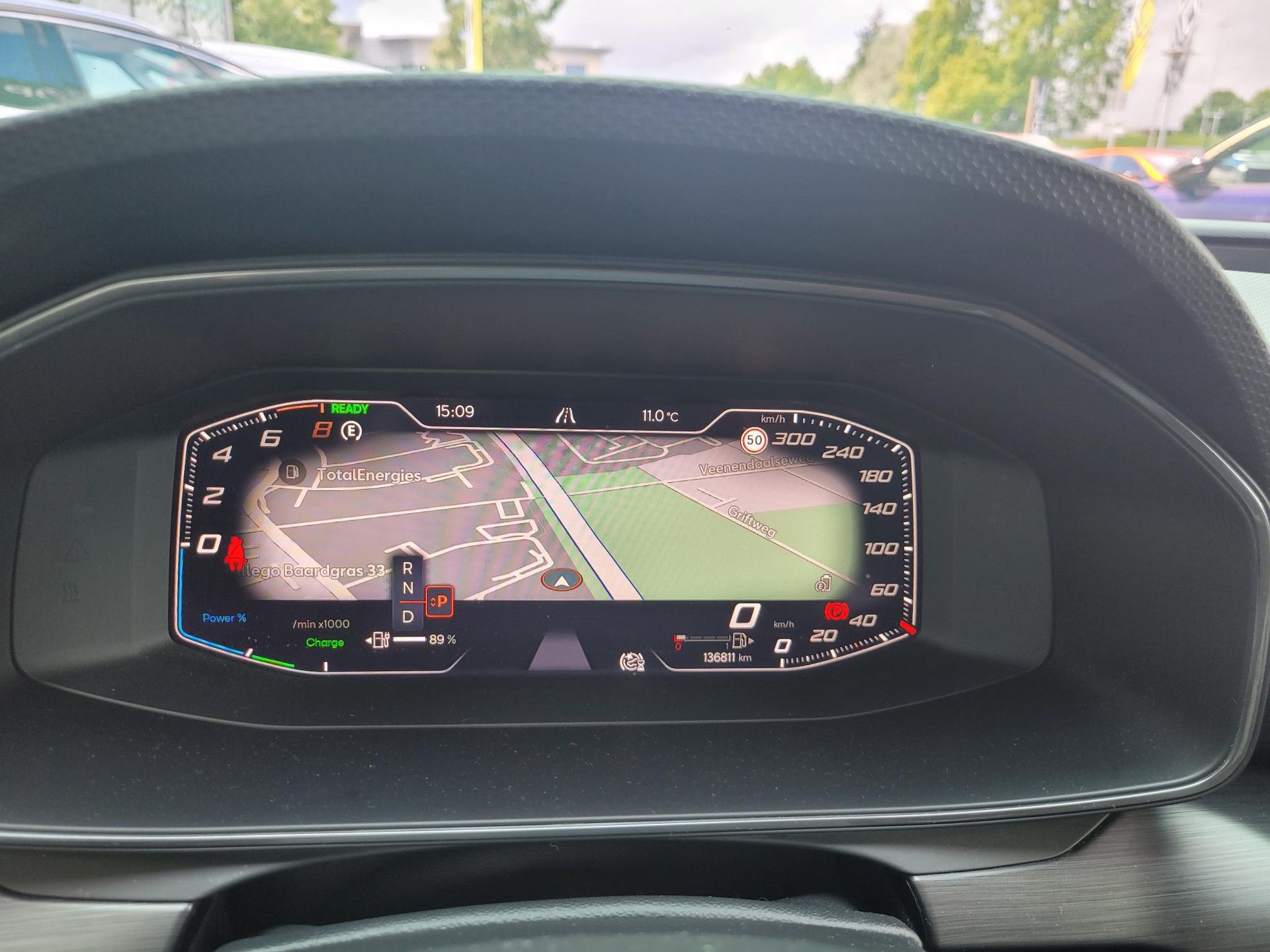 CUPRA LeonSportstourer met kenteken GGJ-98-P – dashboard