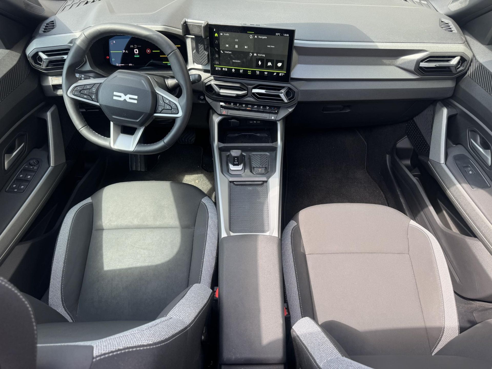 Dacia Bigster met kenteken JLZ-48-X – interieur