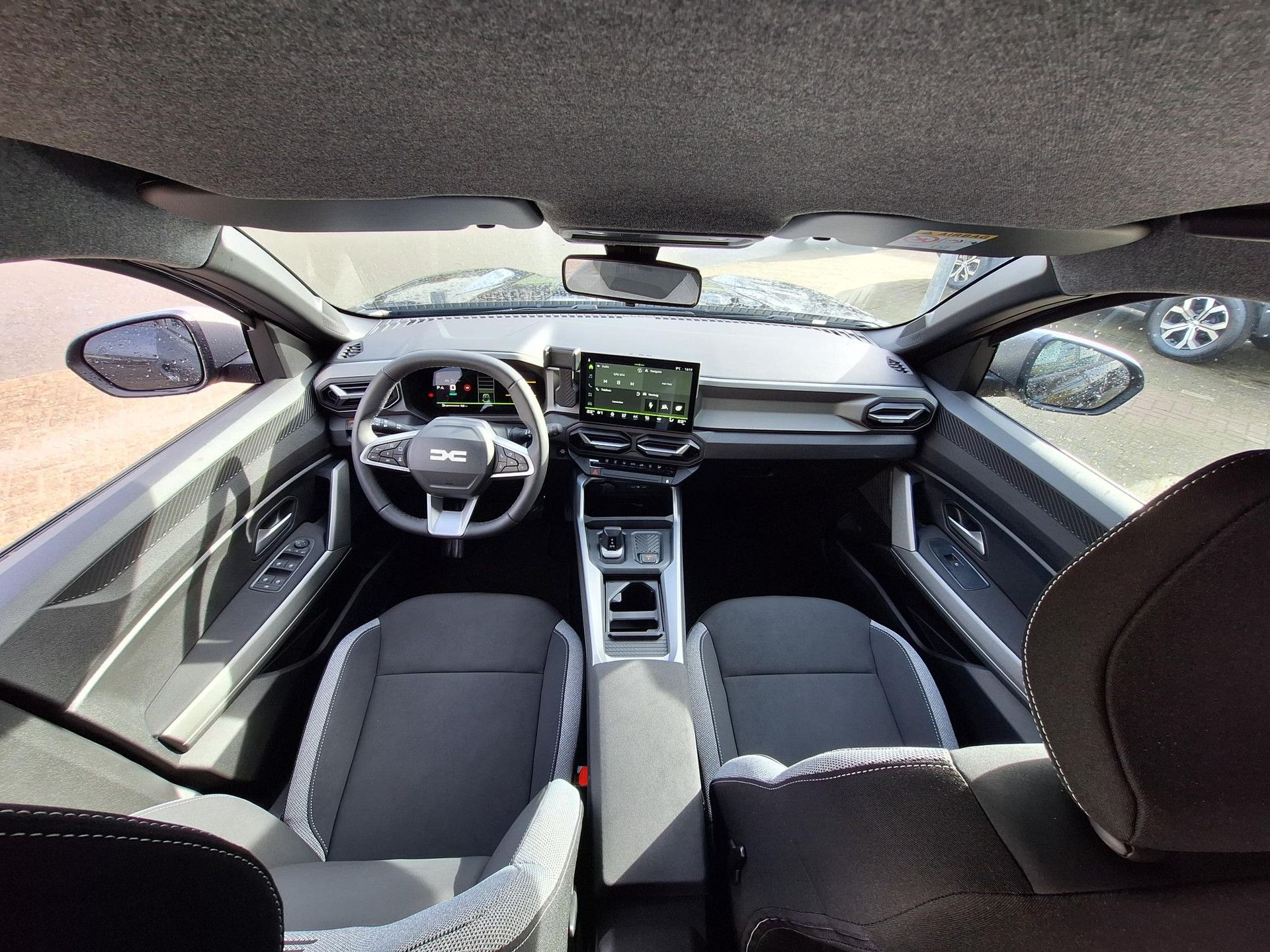 Dacia Bigster met kenteken JXN-76-N – interieur