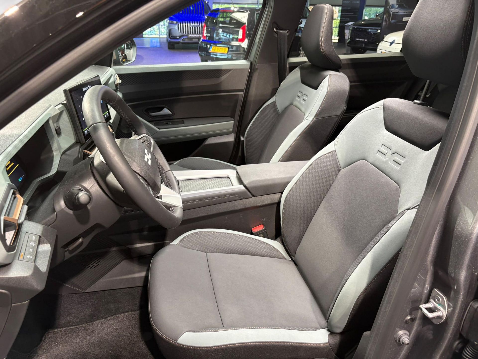 Dacia Bigster met kenteken KJN-11-V – detailfoto