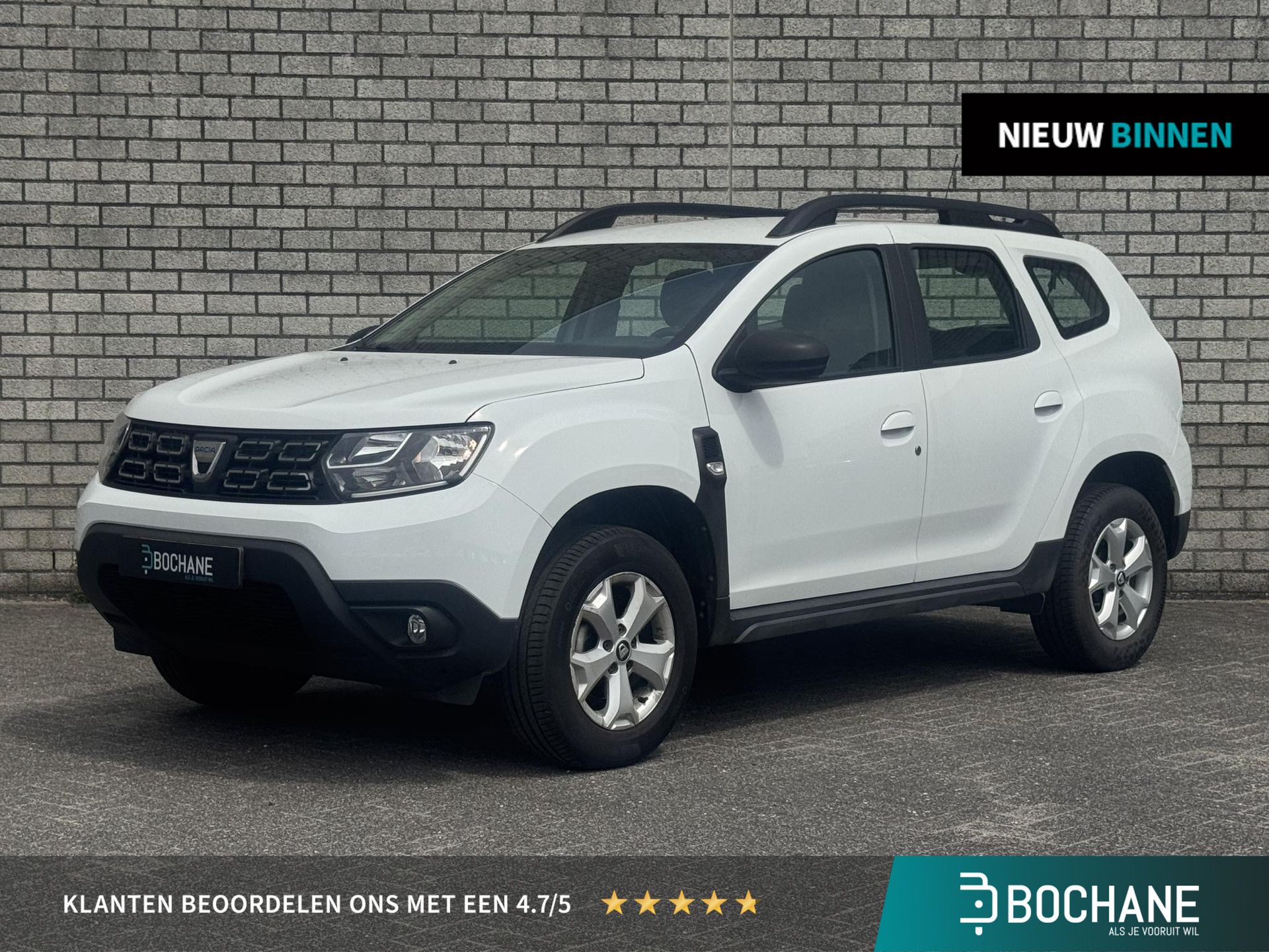 Dacia Duster met kenteken L-818-PJ – vooraanzicht