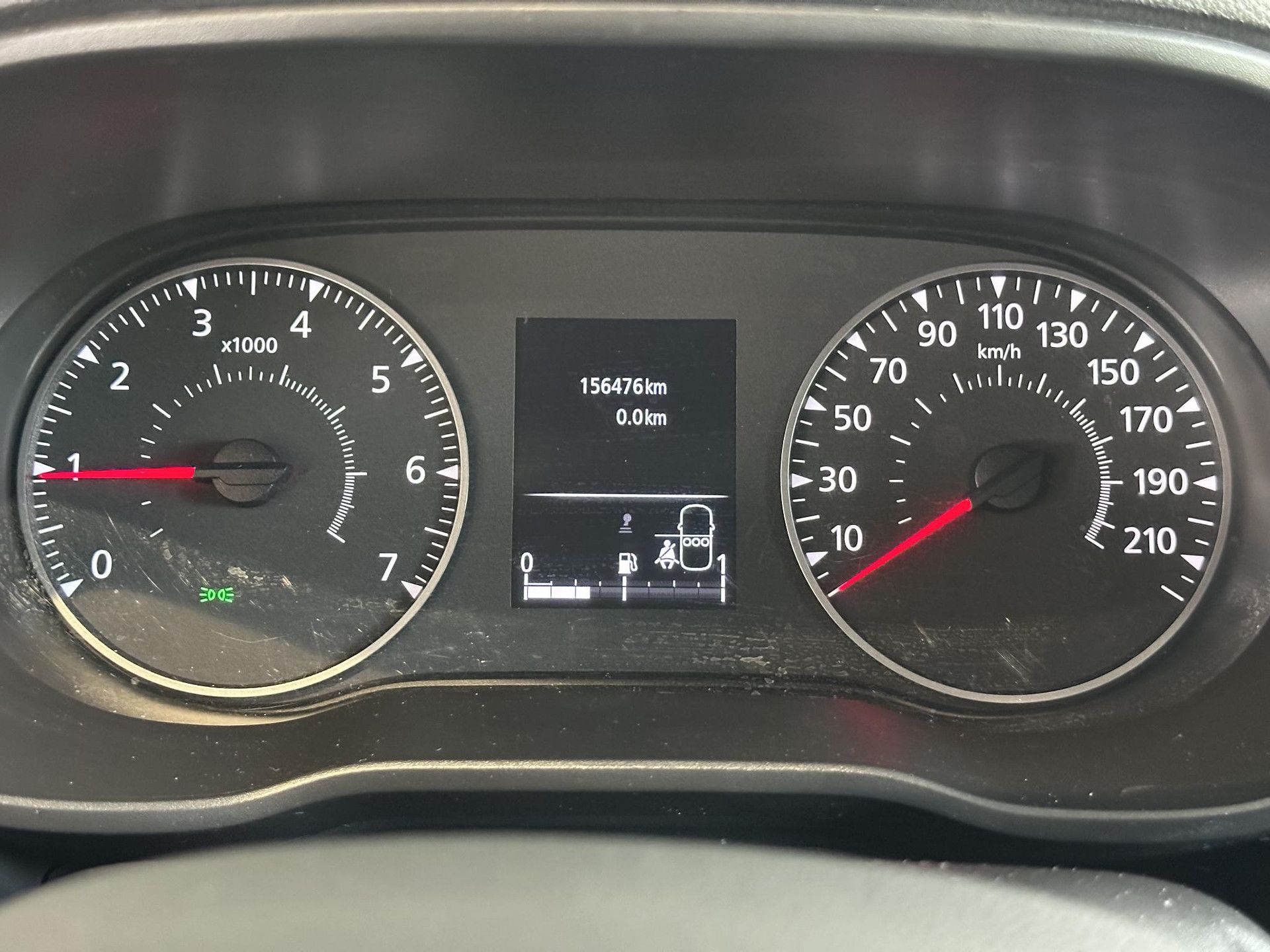 Dacia Duster met kenteken T-324-TJ – dashboard