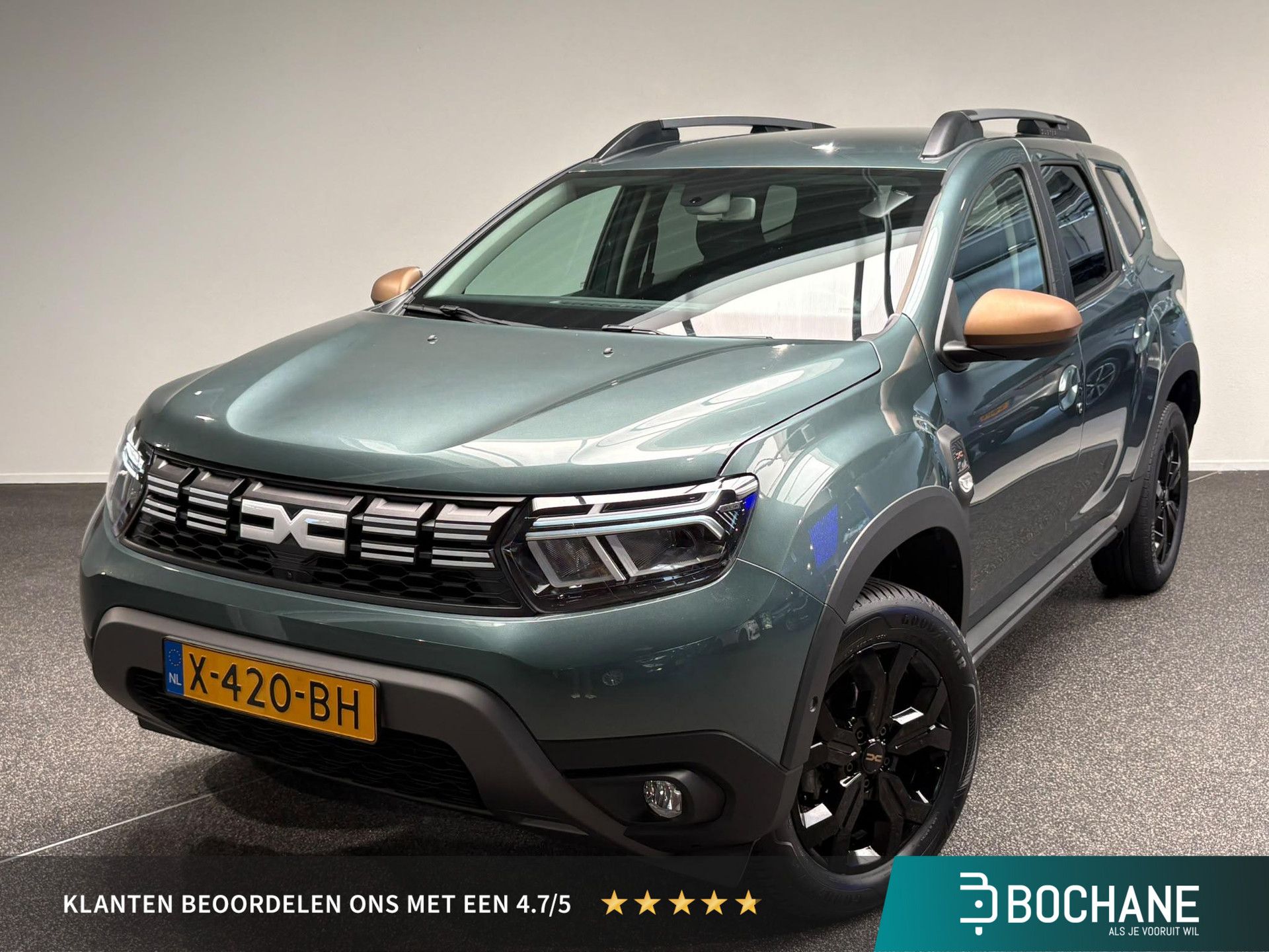 Dacia Duster met kenteken X-420-BH – vooraanzicht