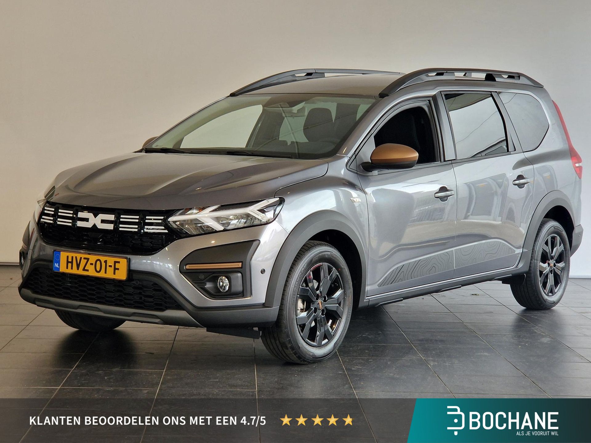 Dacia Jogger met kenteken HVZ-01-F – vooraanzicht