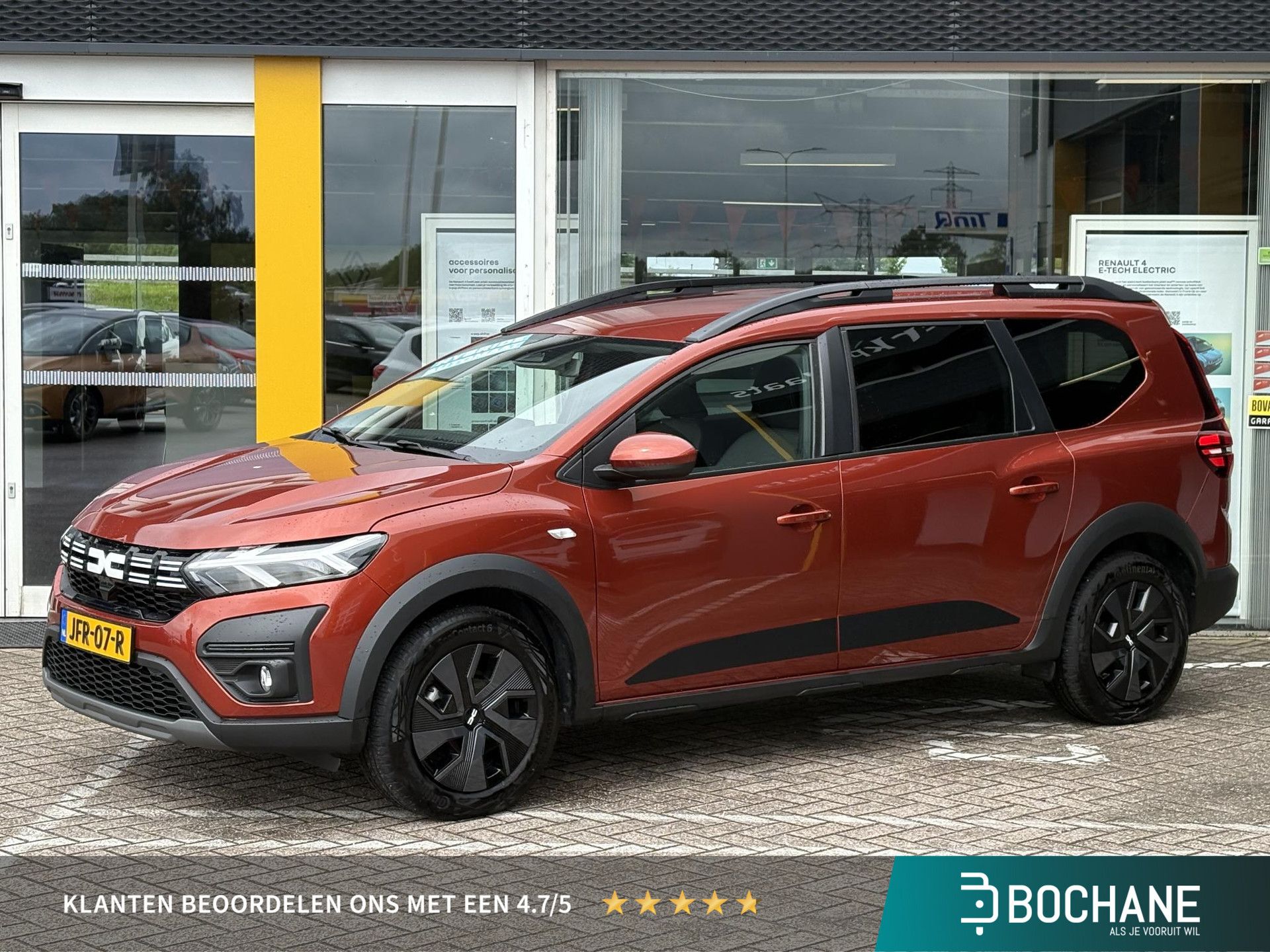Dacia Jogger met kenteken JFR-07-R – vooraanzicht