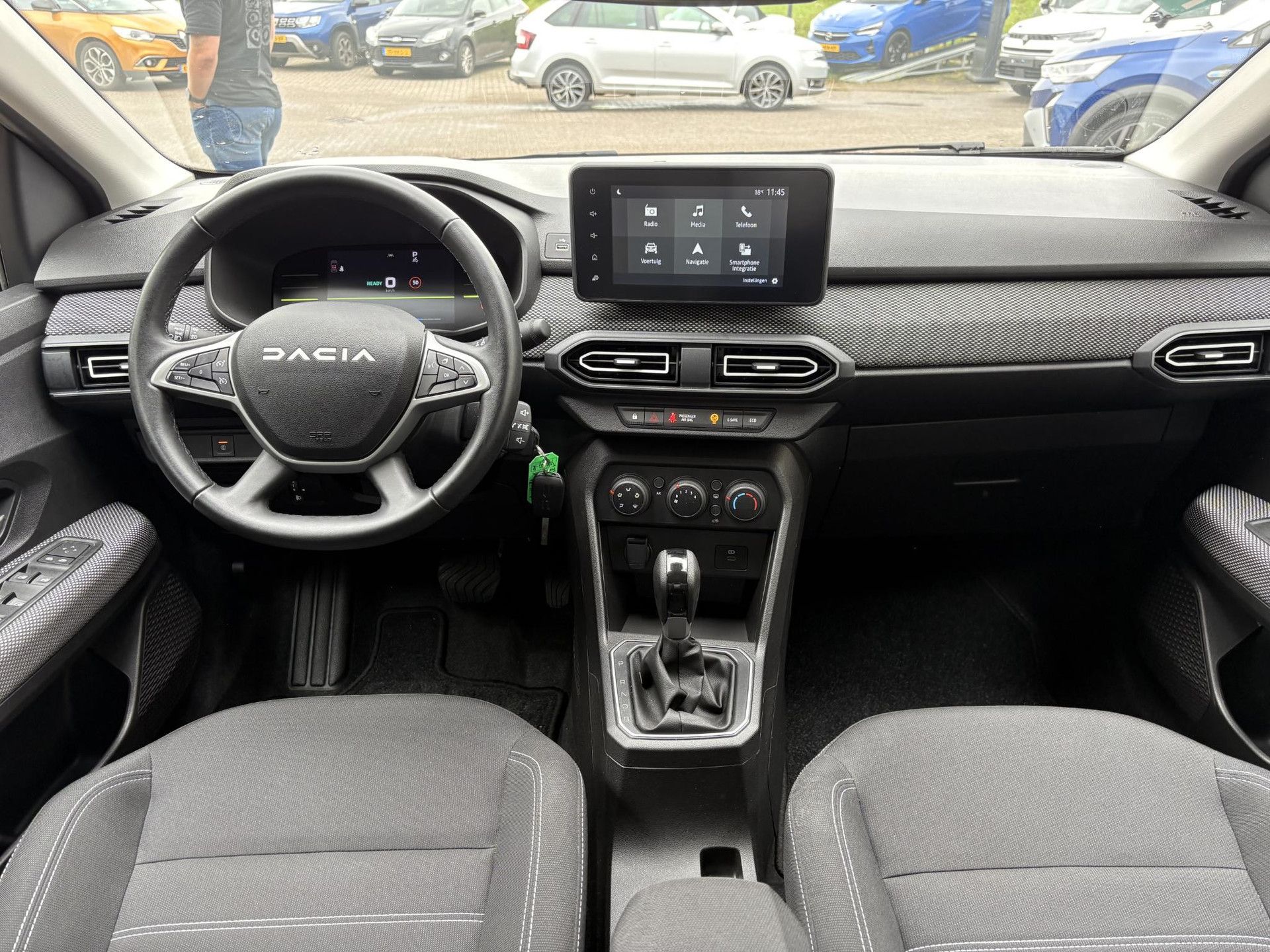 Dacia Jogger met kenteken JFR-07-R – interieur