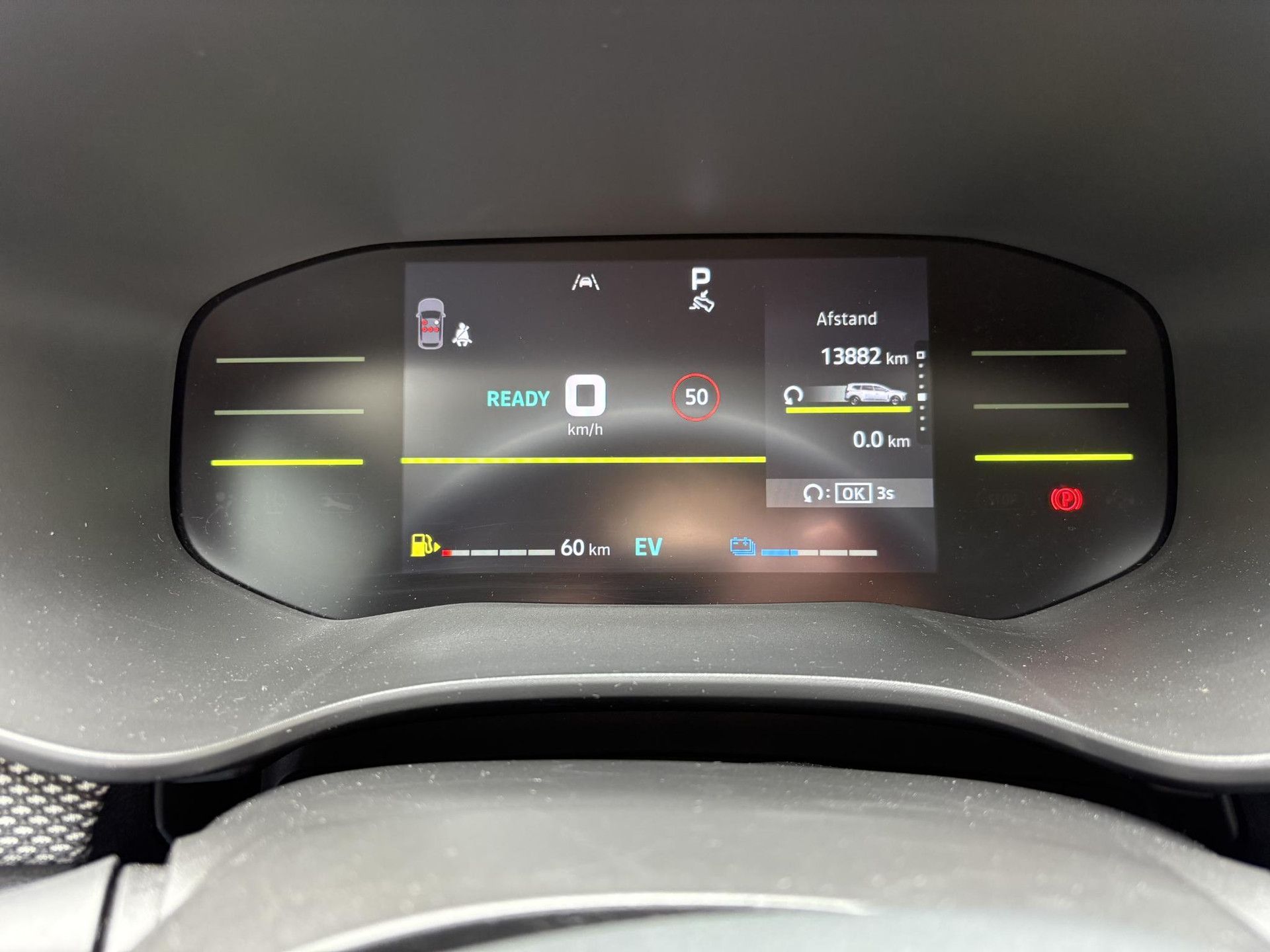 Dacia Jogger met kenteken JFR-07-R – dashboard