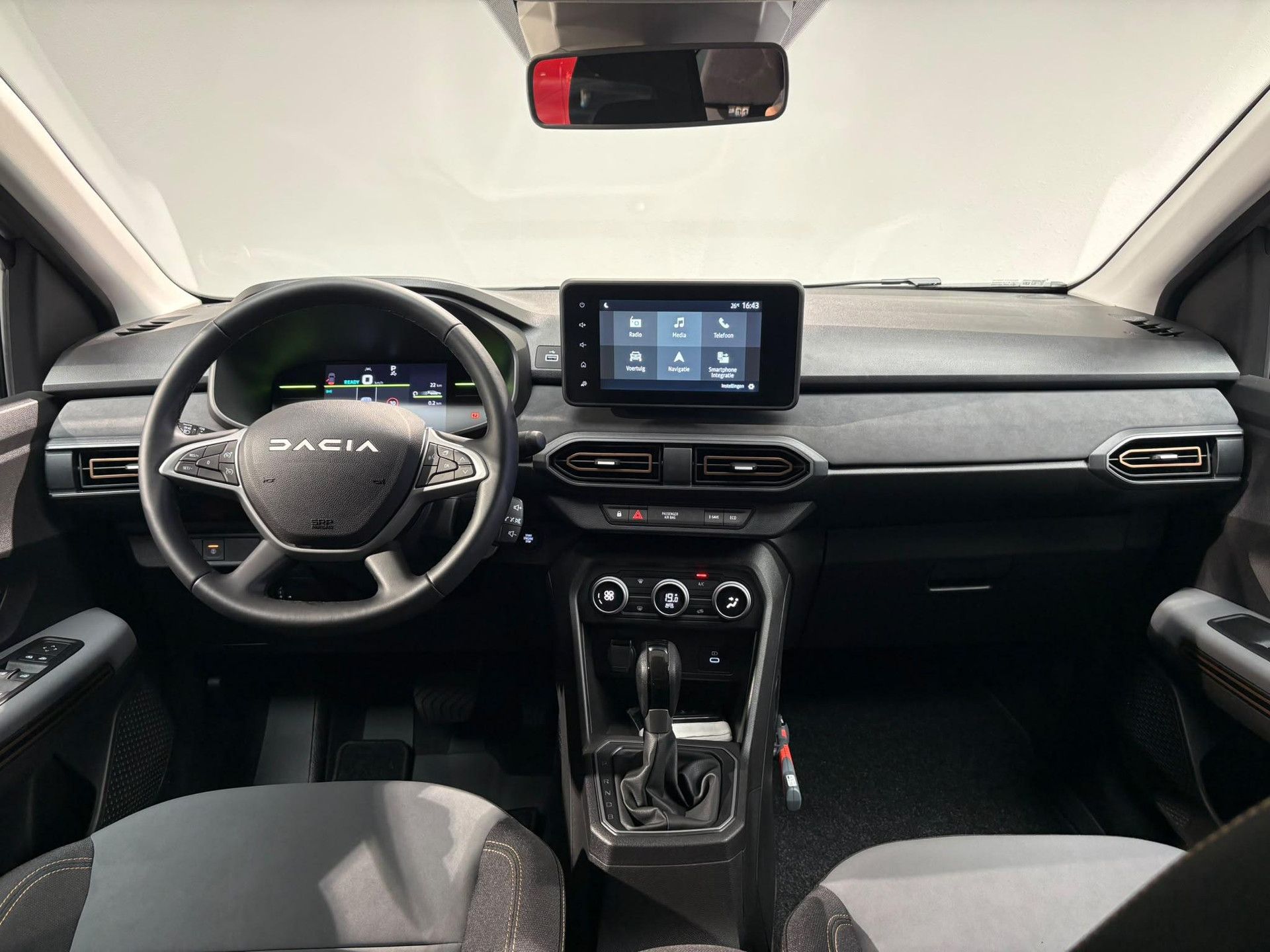 Dacia Jogger met kenteken JPJ-46-L – interieur