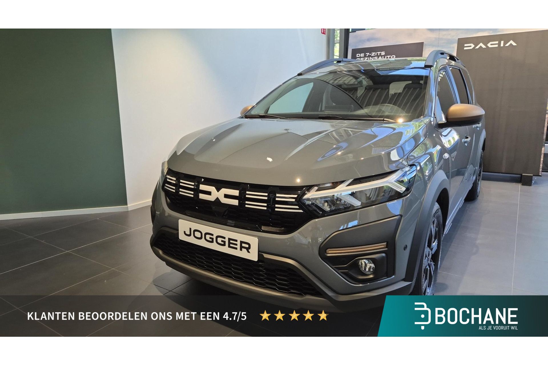 Dacia Jogger met kenteken KKG-37-S – vooraanzicht