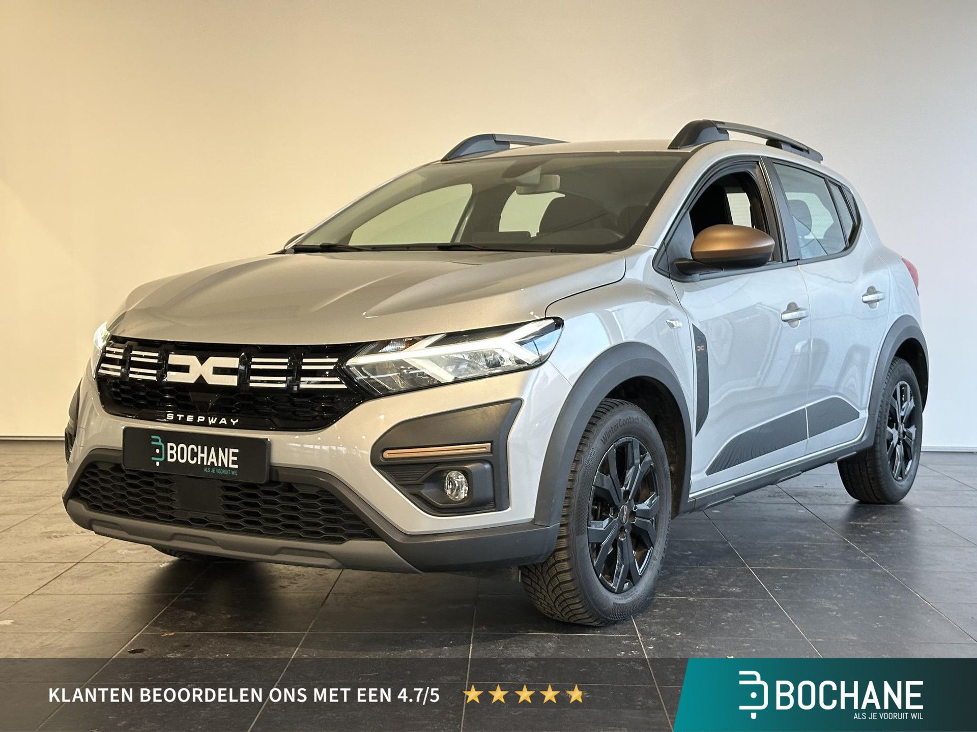 Dacia SanderoStepway met kenteken JTX-21-T – vooraanzicht