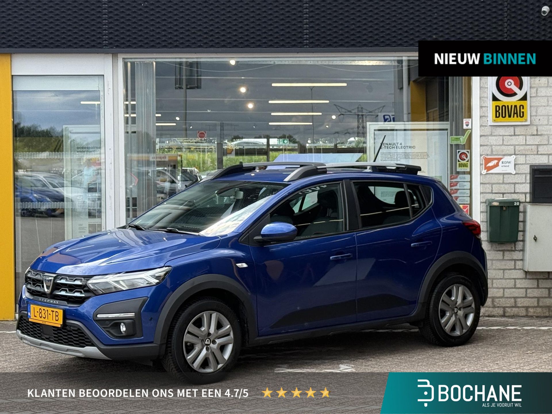 Dacia SanderoStepway met kenteken L-831-TB – vooraanzicht