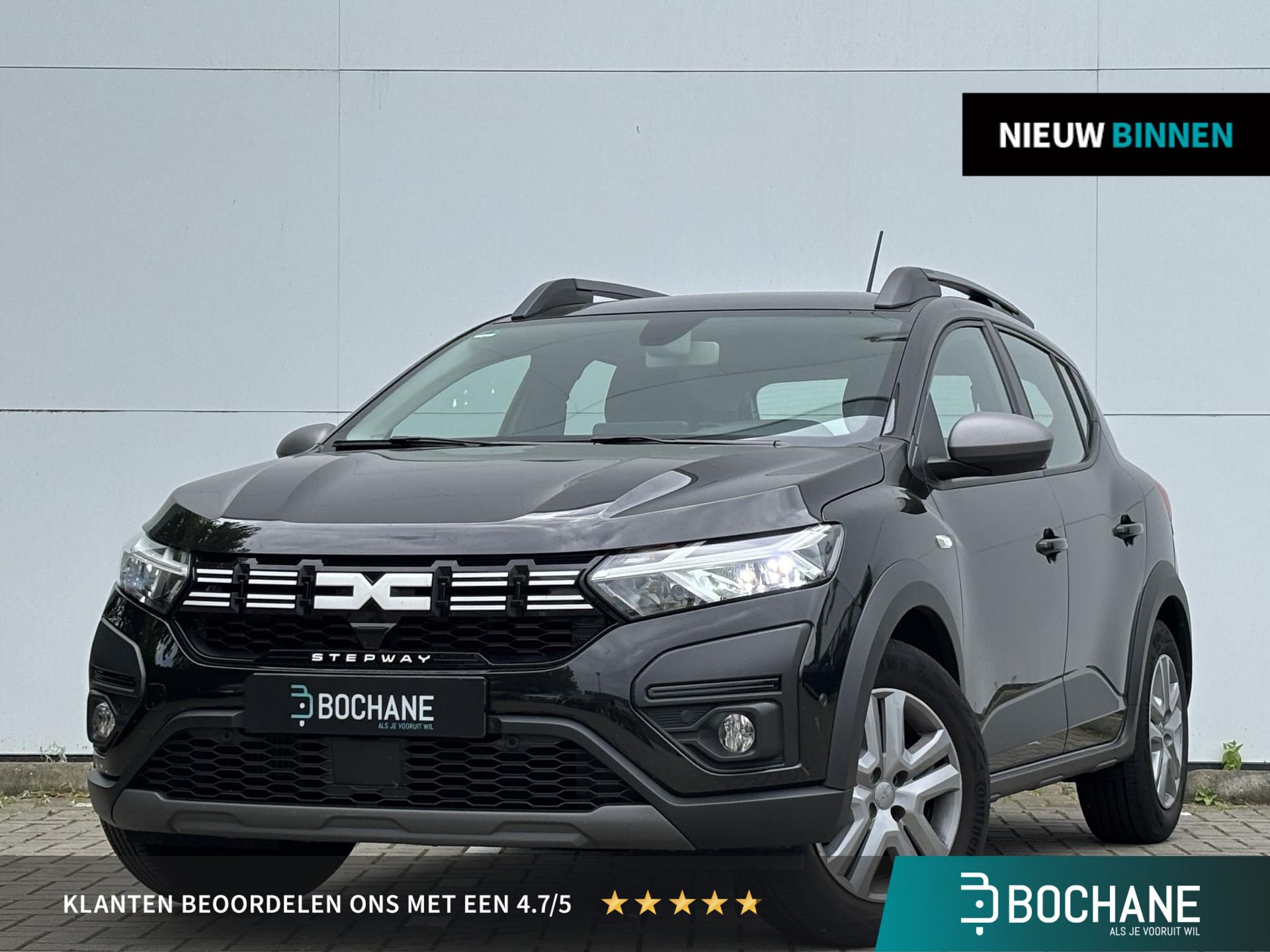 Dacia SanderoStepway met kenteken S-103-RJ – vooraanzicht