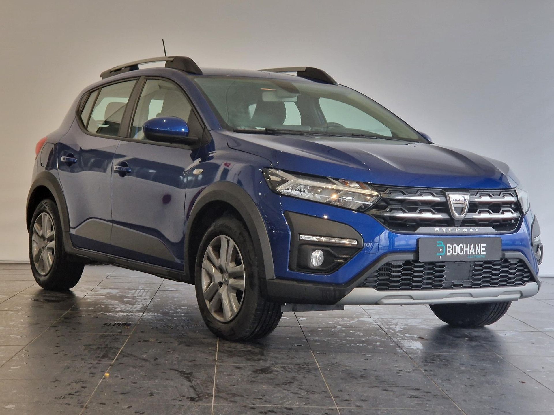 Dacia SanderoStepway met kenteken S-469-RR – dashboard