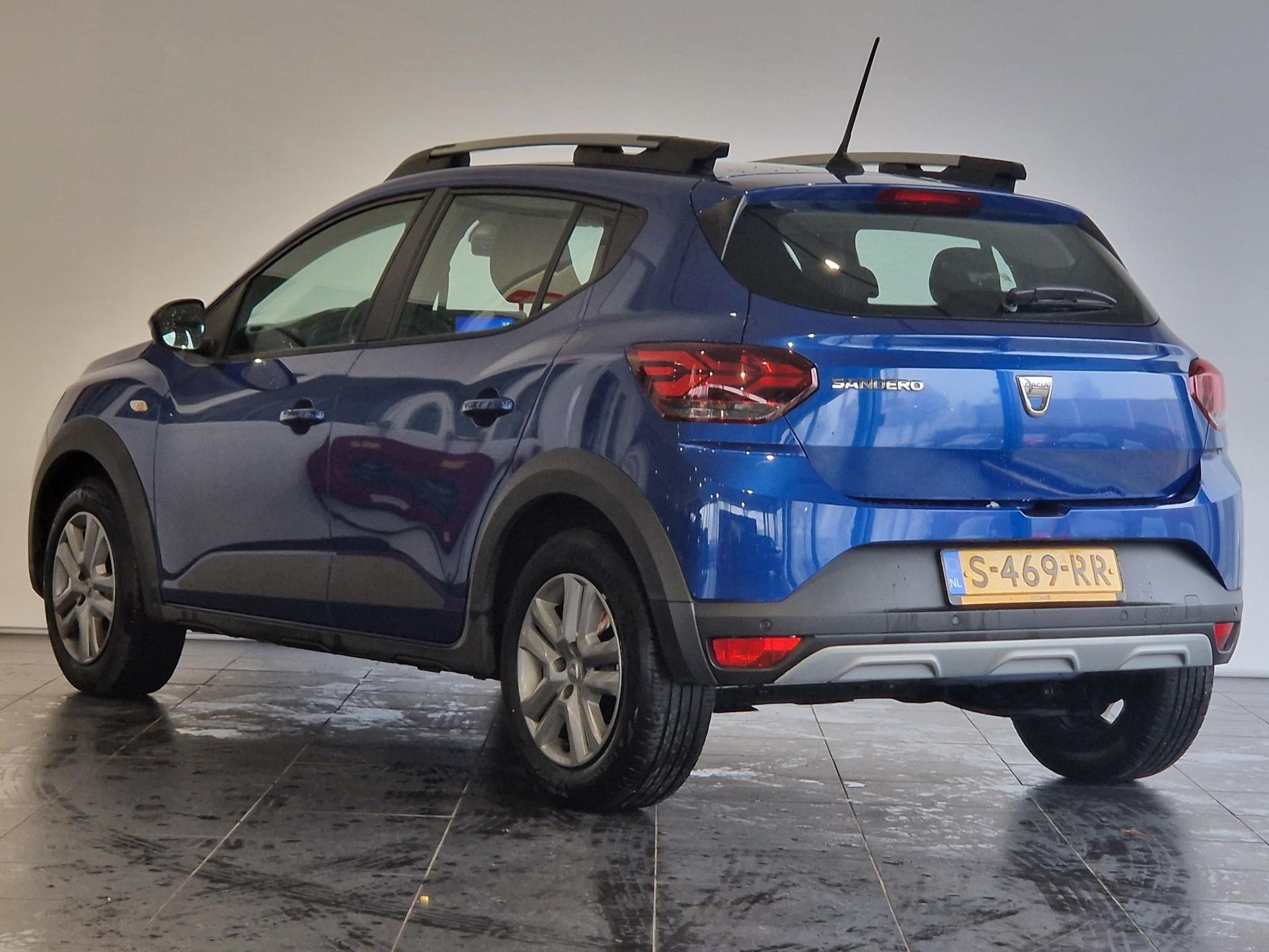 Dacia SanderoStepway met kenteken S-469-RR – detailfoto