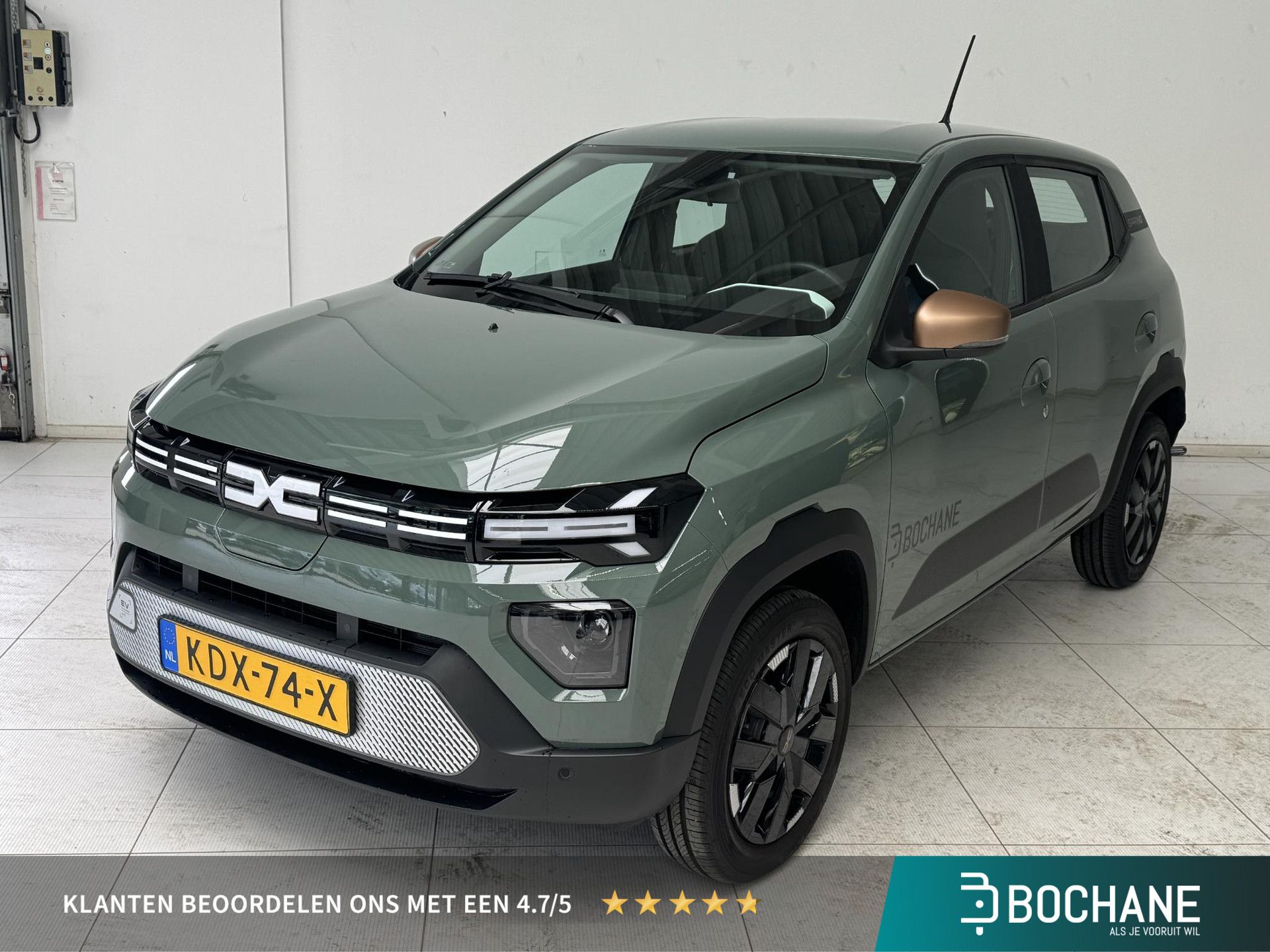 Dacia Spring met kenteken KDX-74-X – vooraanzicht