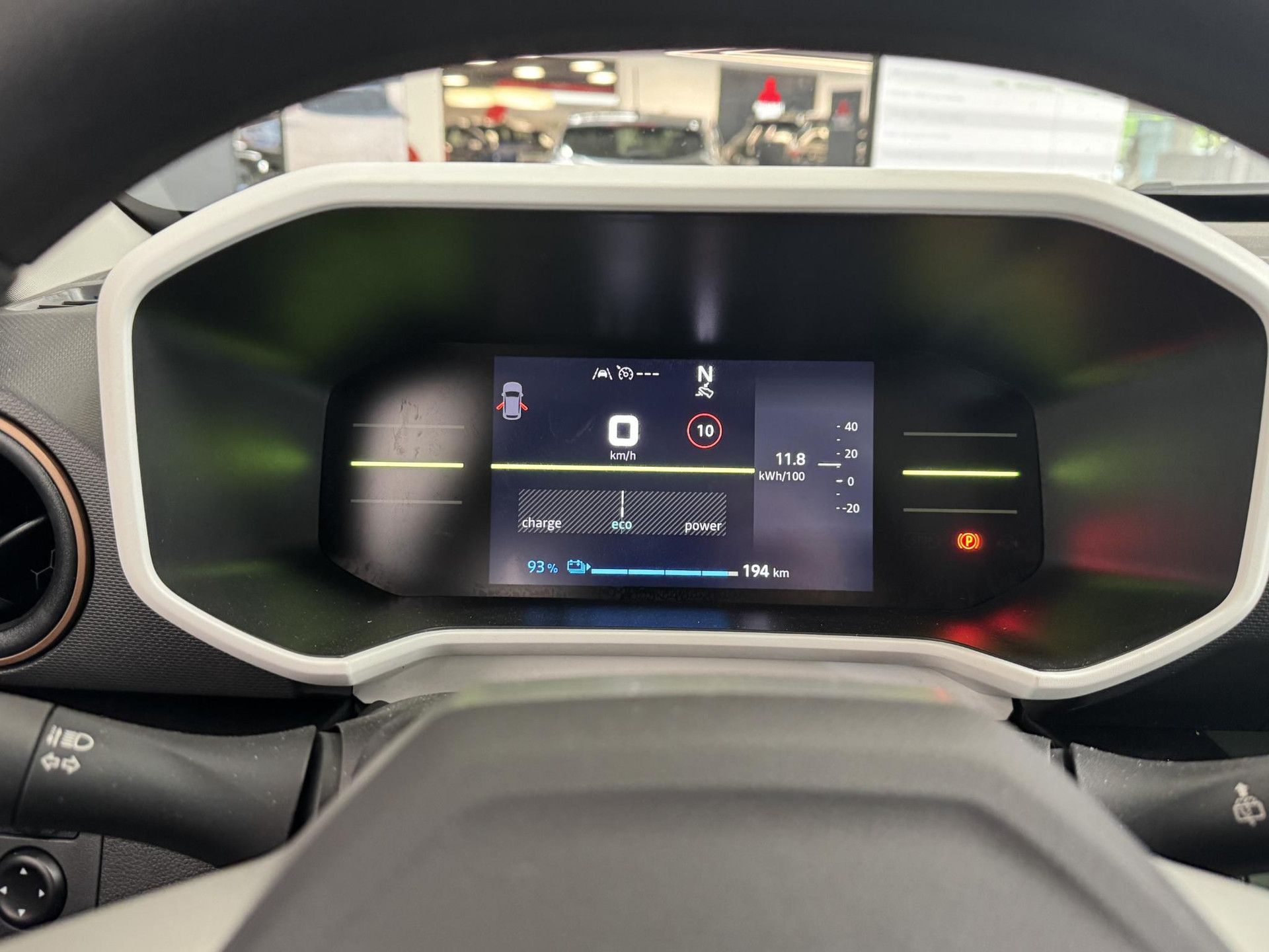Dacia Spring met kenteken KDX-74-X – dashboard