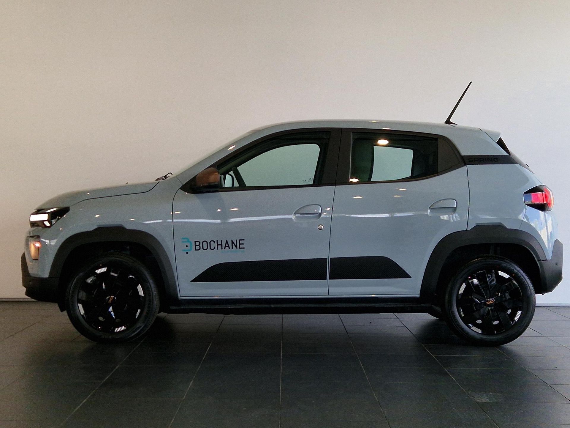 Dacia Spring met kenteken KFB-60-X – achteraanzicht
