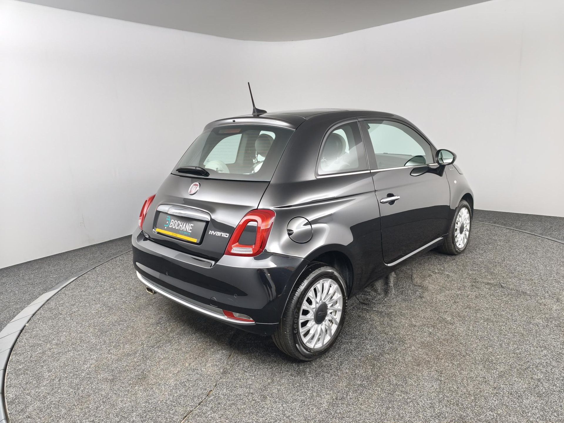 Fiat 500 met kenteken KGF-62-T – achteraanzicht
