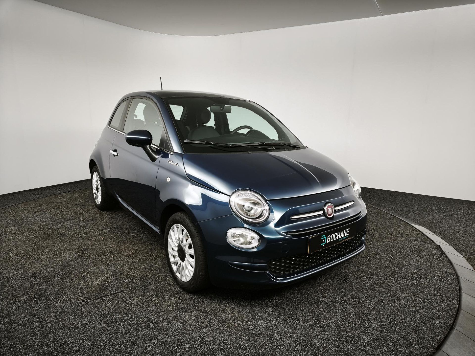 Fiat 500 met kenteken R-573-FF – detailfoto