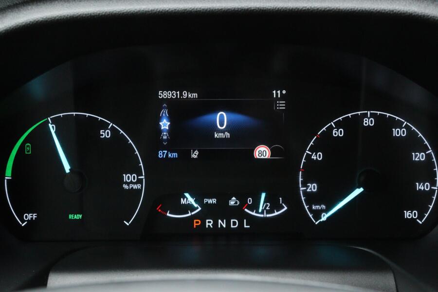 Ford E-Transit met kenteken V-64-PVK – dashboard