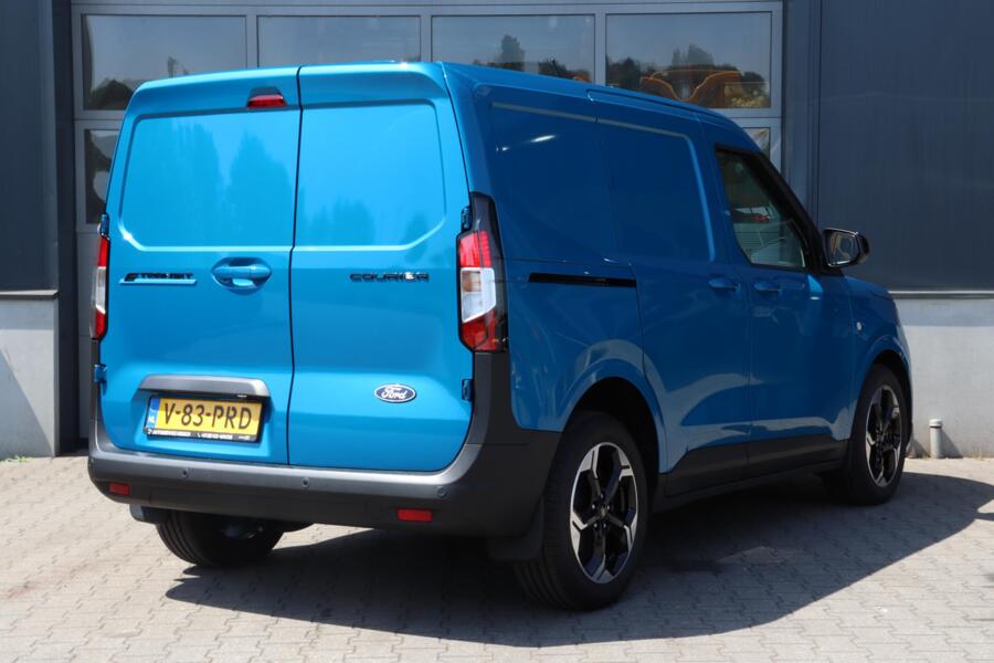 Ford E-Transit met kenteken V-83-PRD – interieur