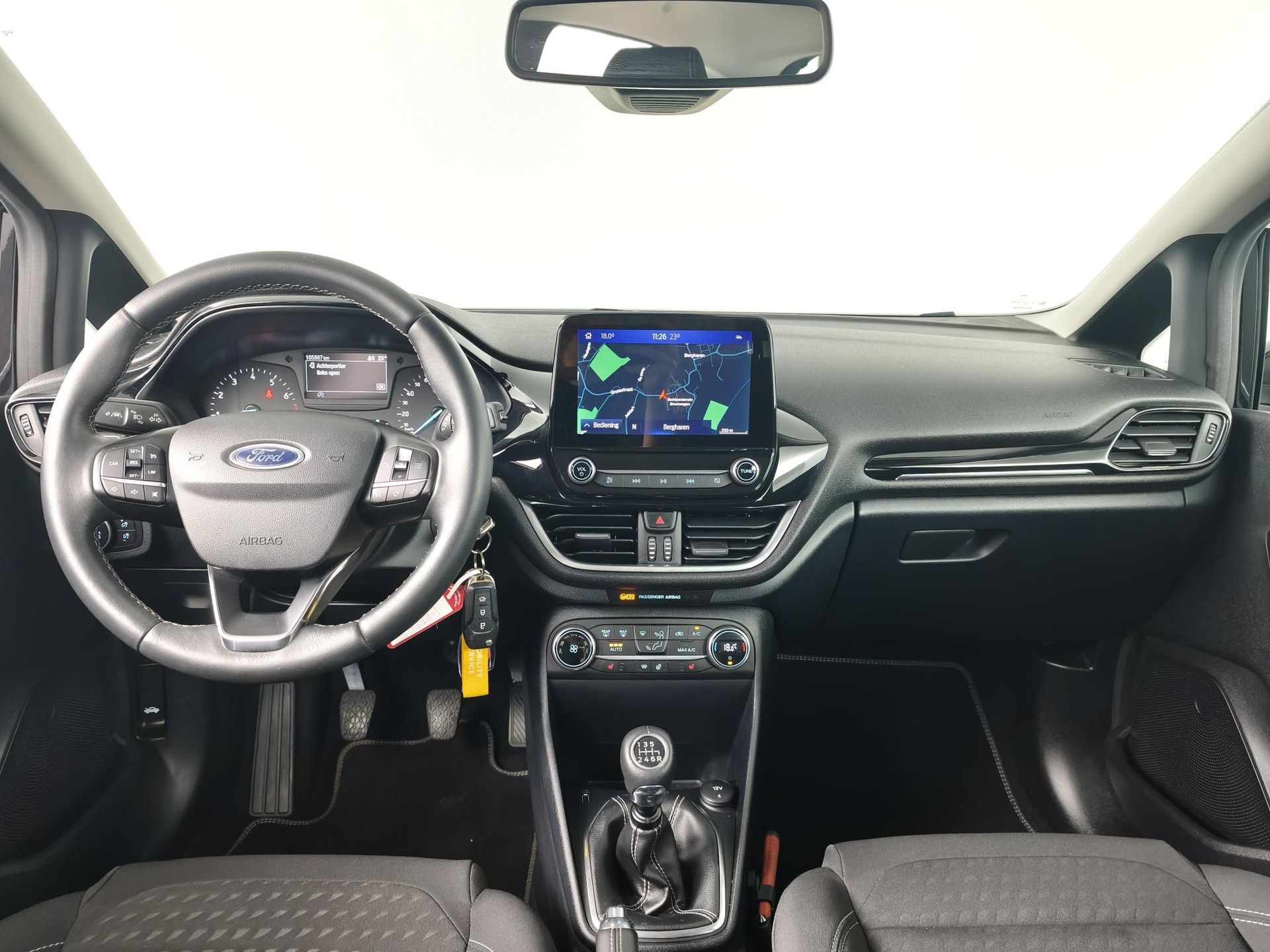 Ford Fiesta met kenteken J-278-ND – interieur