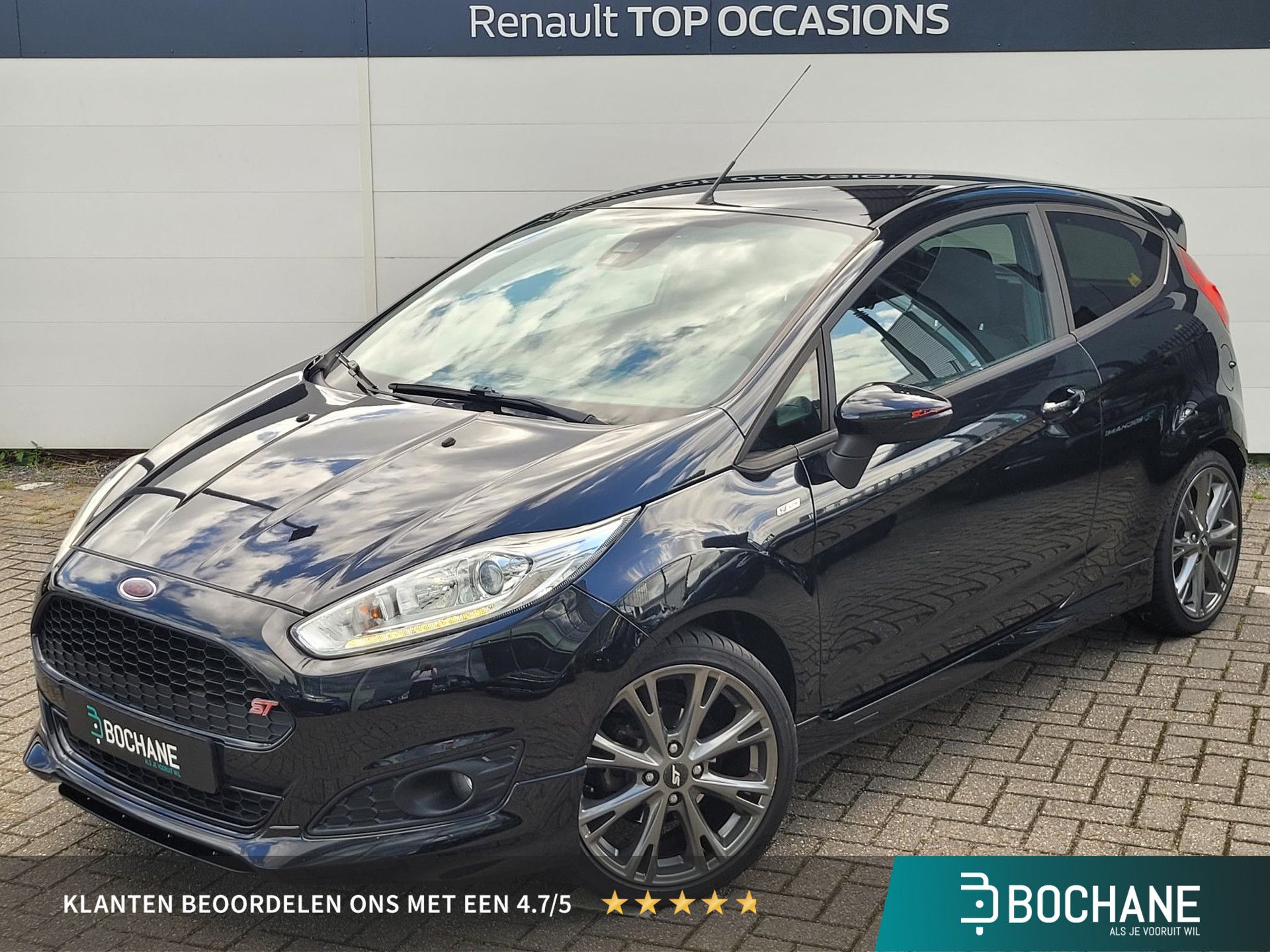 Ford Fiesta met kenteken PF-875-L – vooraanzicht