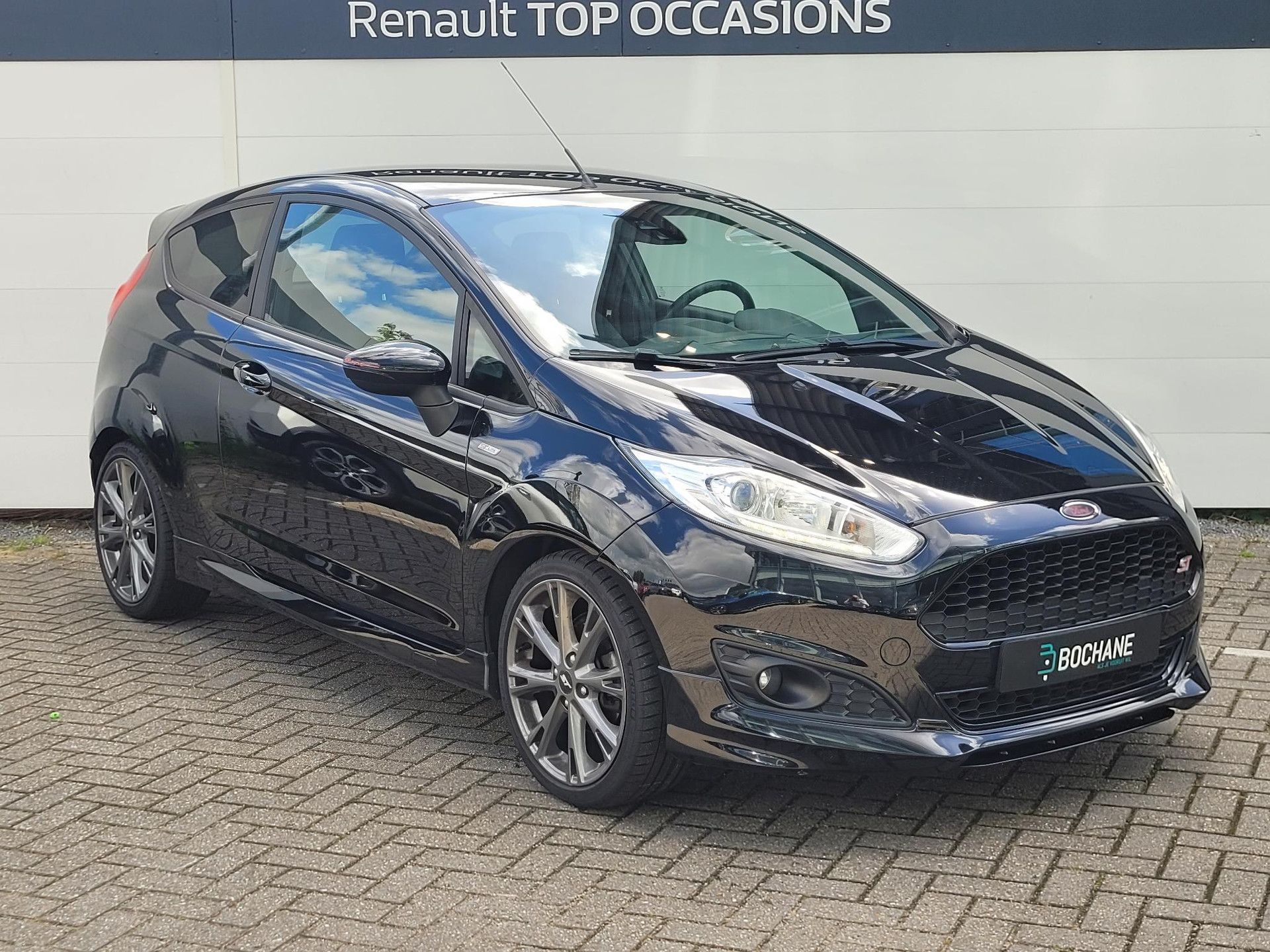 Ford Fiesta met kenteken PF-875-L – detailfoto