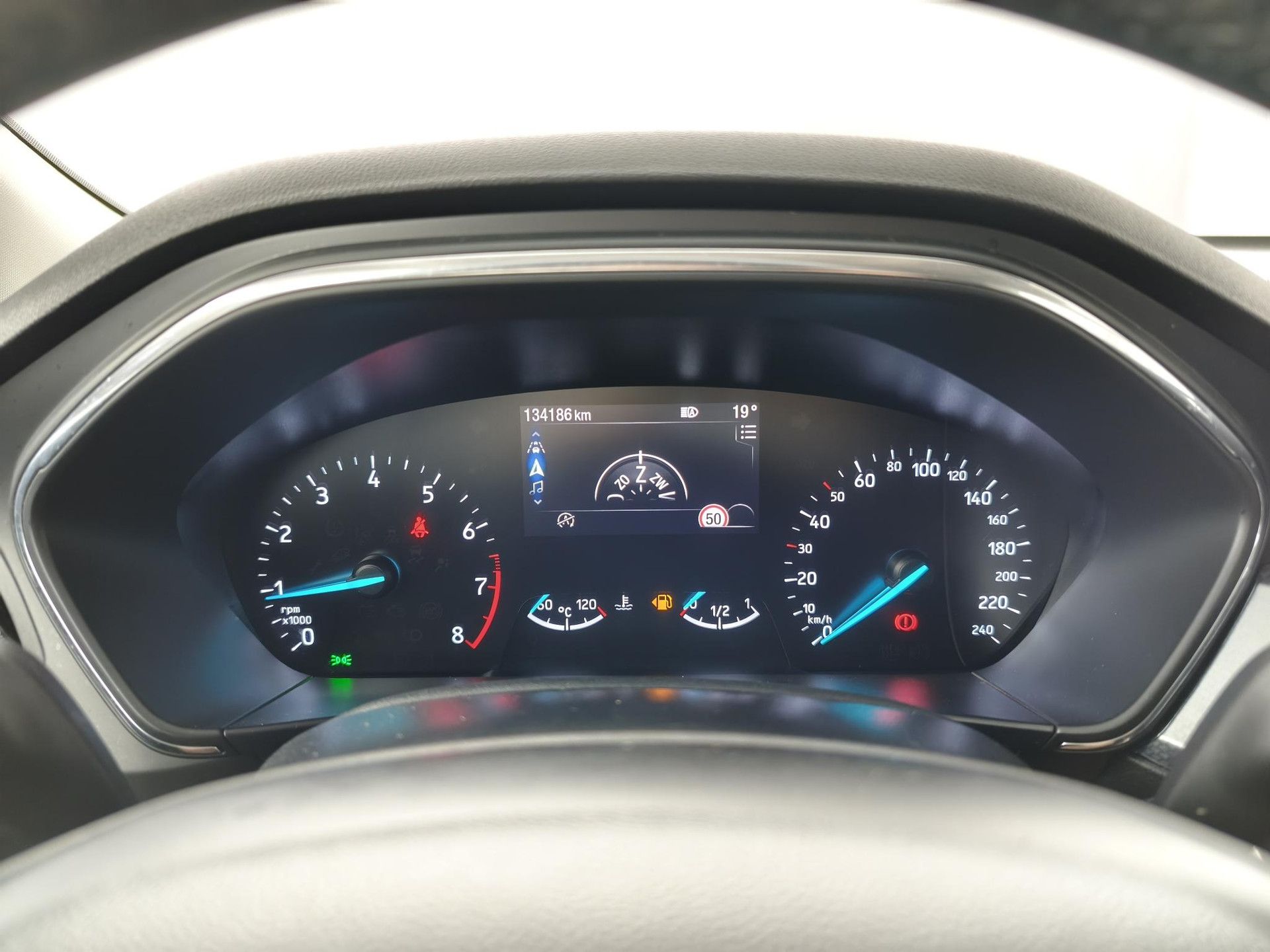 Ford Focus met kenteken H-525-NK – dashboard