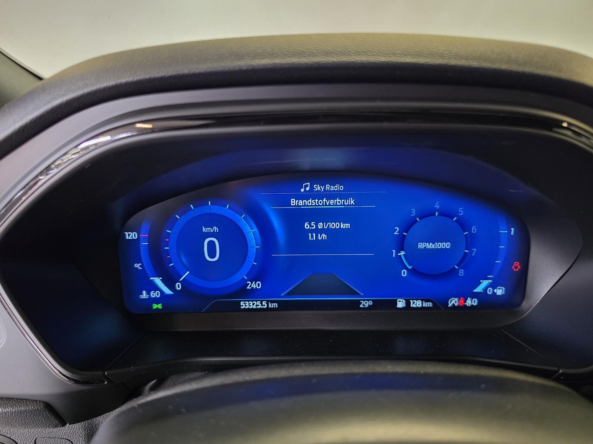 Ford Focus met kenteken L-632-TS – dashboard